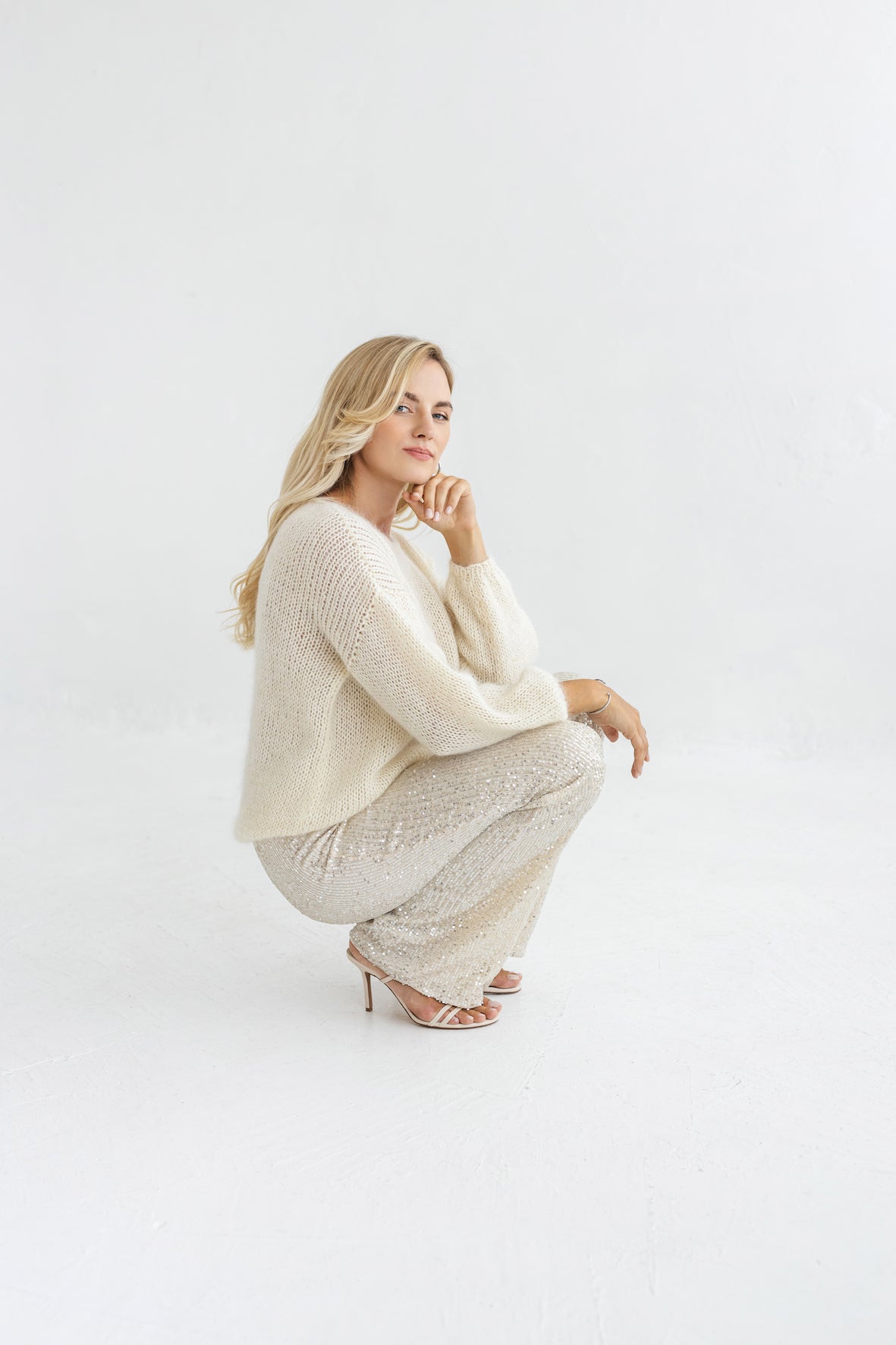 White mohair knitted fluffy sweater, ivory alpaca wool blend jumper, fuzzy cable knit pullover, slightly oversized thick wedding bridal pull