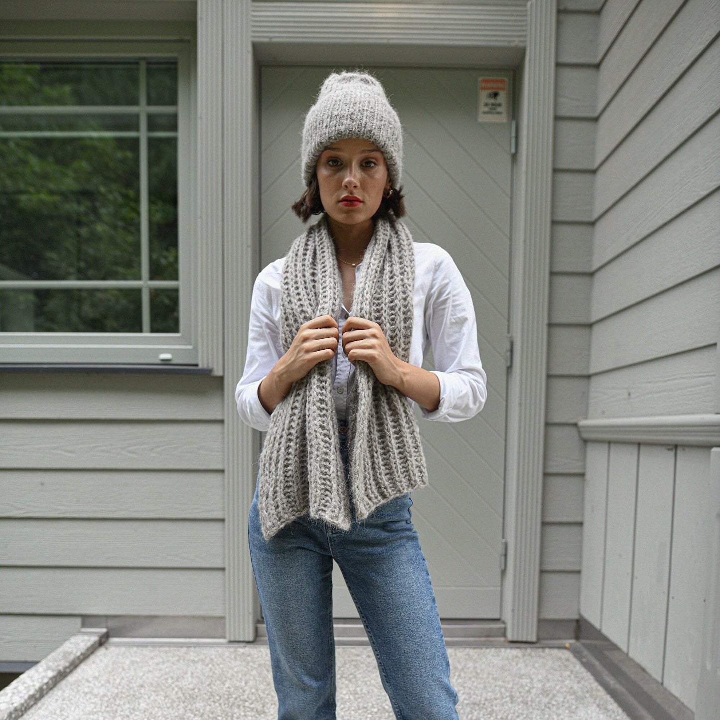 Light gray alpaca scarf and hat set, grey cable knit winter scarf and cap set, chunky knitted blanket scarf and beanie set. Gift for women