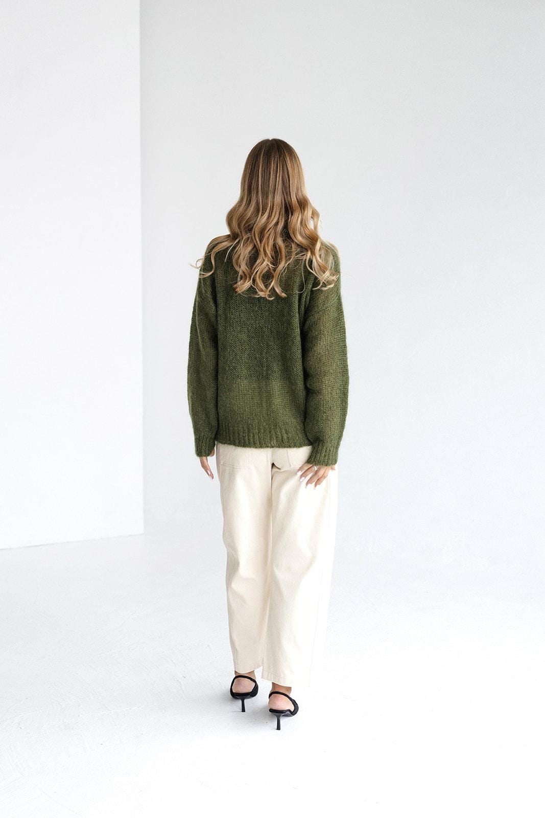 Green fluffy mohair cardigan with buttons and pockets