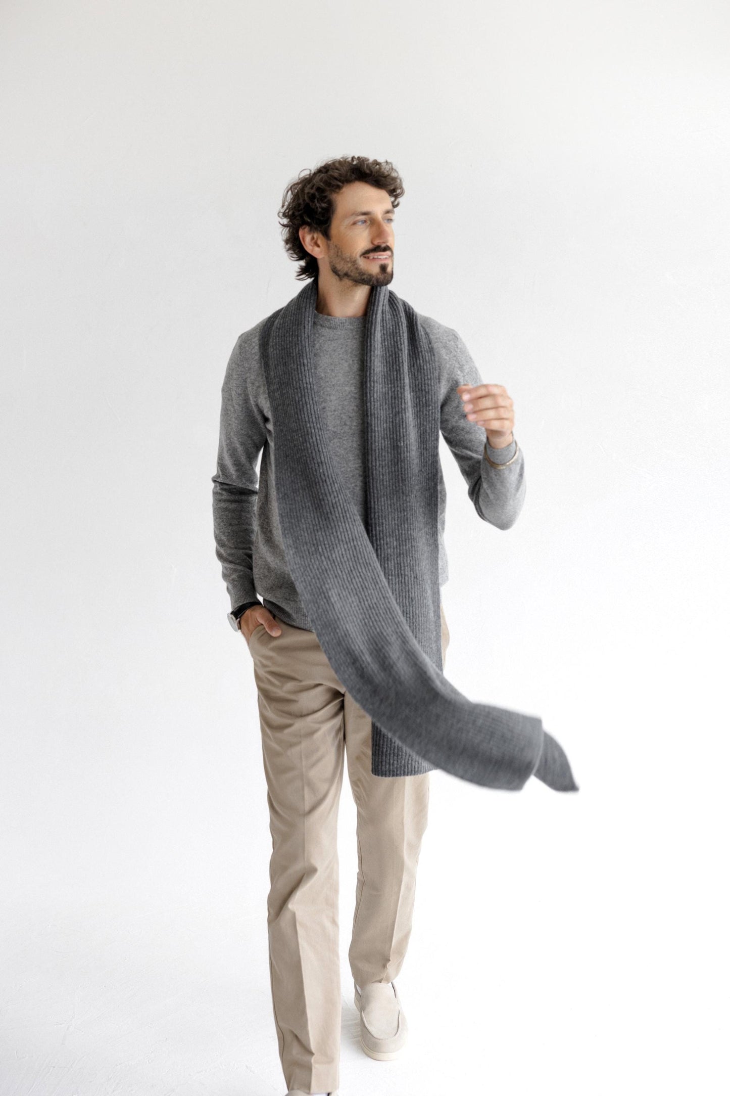 Gray Ribbed Knit Merino Wool Scarf For Man