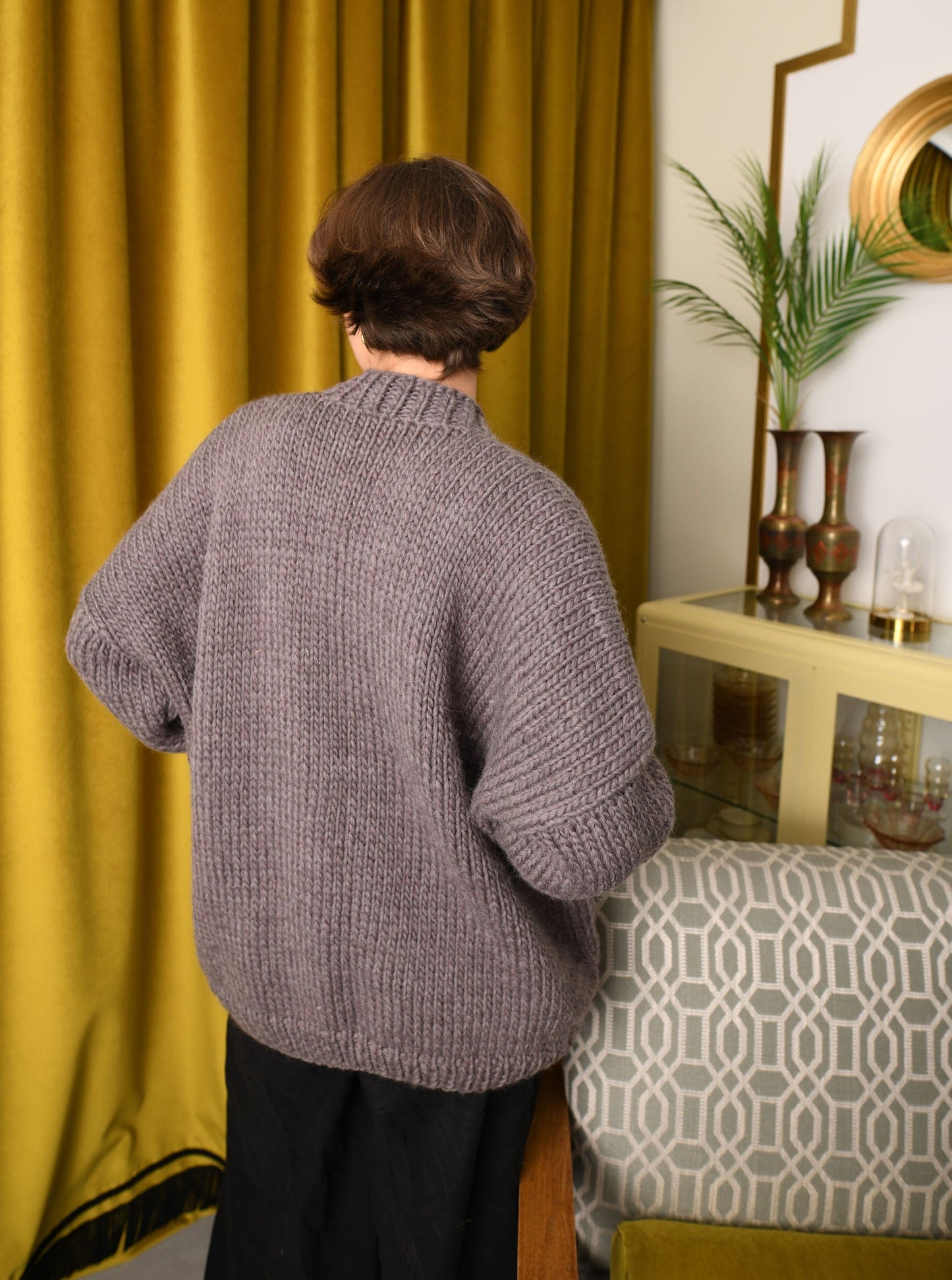 Bottoned brown cardigan with pockets