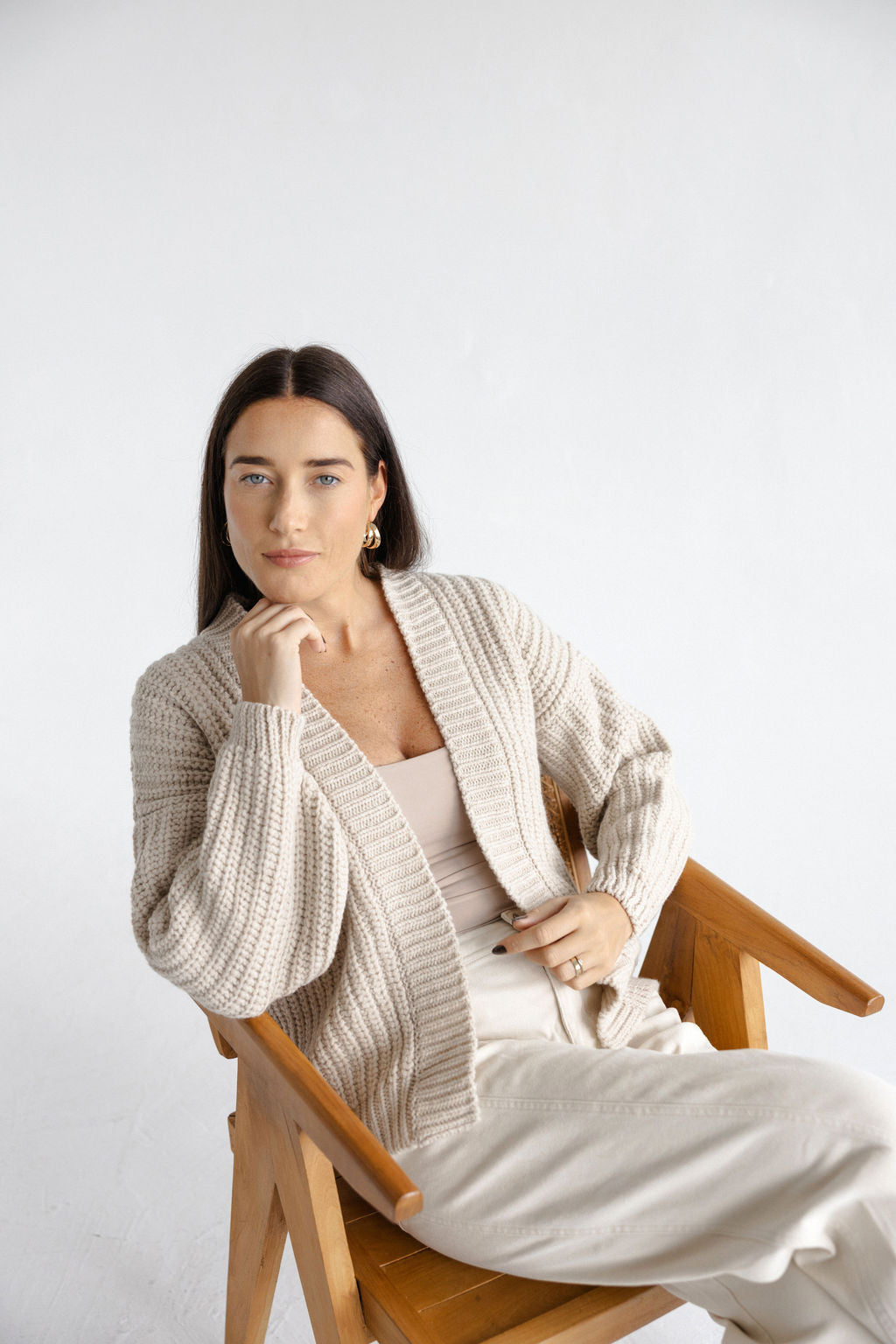 Chunky Knitted Beige Merino Wool Women's Cardigan, Taupe Open Front Cable Knit Woolen Sweater For Women, Nude Minimal Ribbed Bomber Jacket