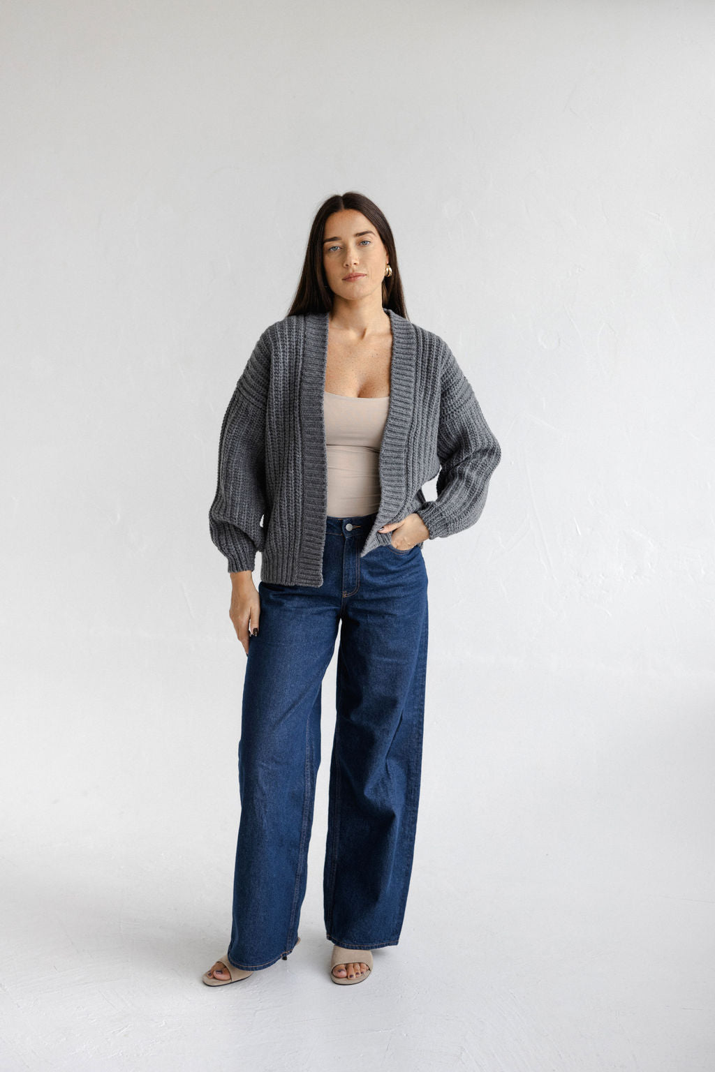 Chunky Knitted Gray Merino Wool Women's Cardigan, Grey Open Front Cable Knit Woolen Sweater For Women, Minimal Style Ribbed Bomber Jacket