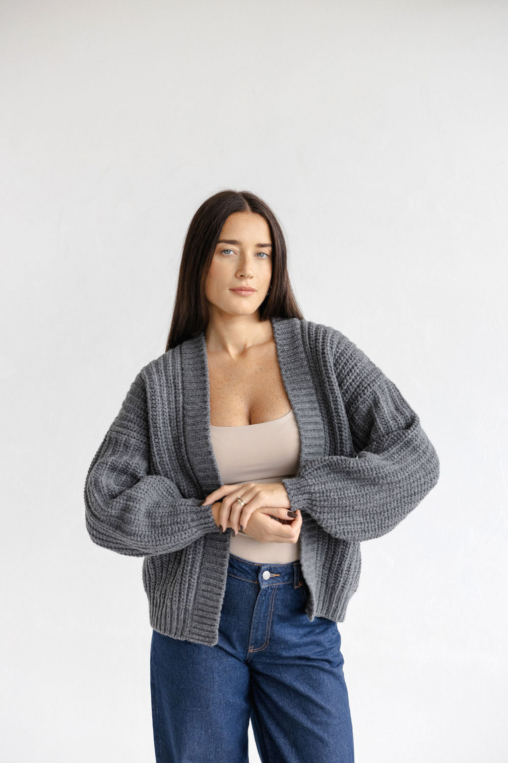 Chunky Knitted Gray Merino Wool Women's Cardigan, Grey Open Front Cable Knit Woolen Sweater For Women, Minimal Style Ribbed Bomber Jacket