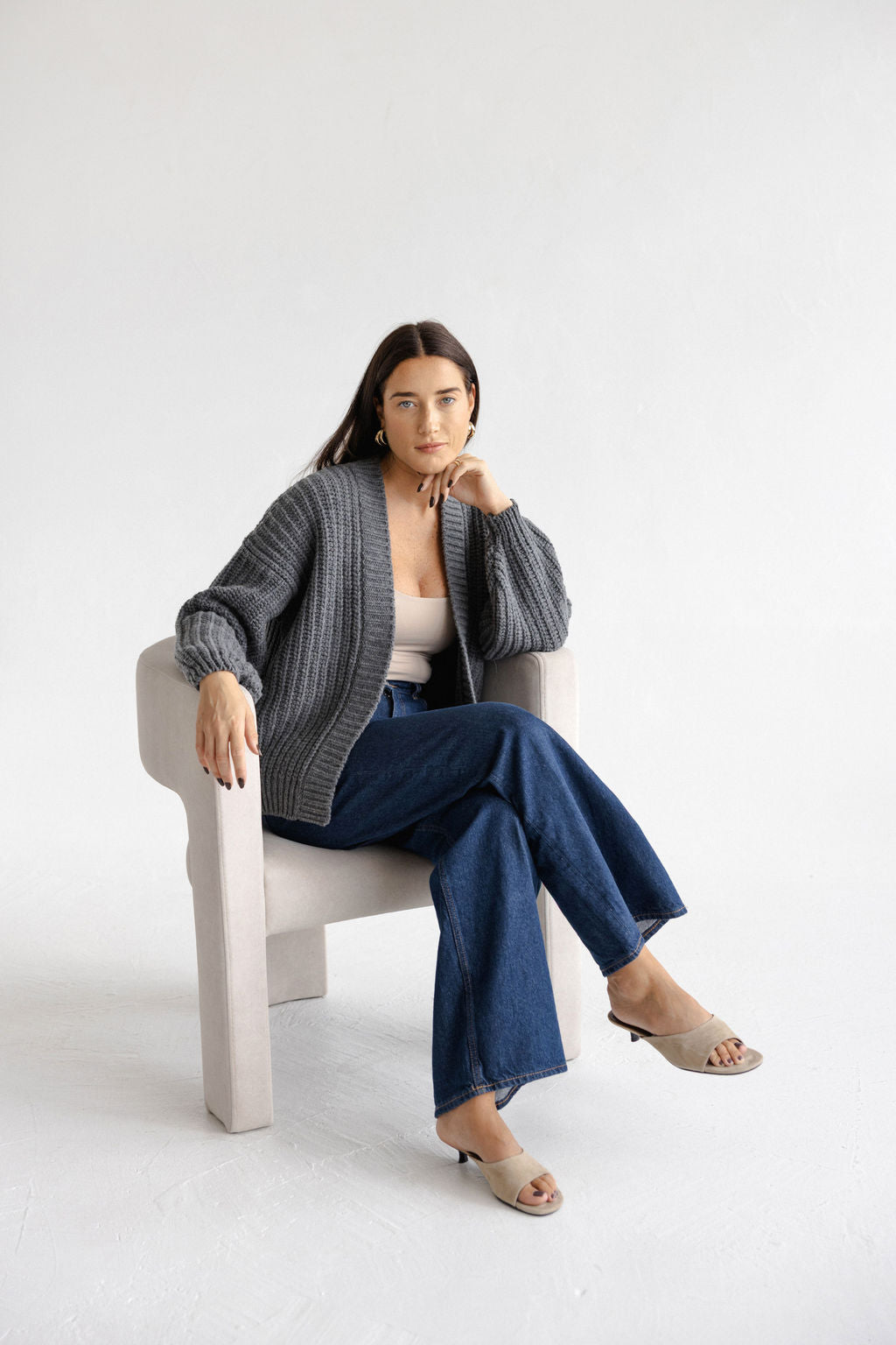 Chunky Knitted Gray Merino Wool Women's Cardigan, Grey Open Front Cable Knit Woolen Sweater For Women, Minimal Style Ribbed Bomber Jacket