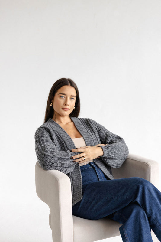 Chunky Knitted Gray Merino Wool Women's Cardigan, Grey Open Front Cable Knit Woolen Sweater For Women, Minimal Style Ribbed Bomber Jacket