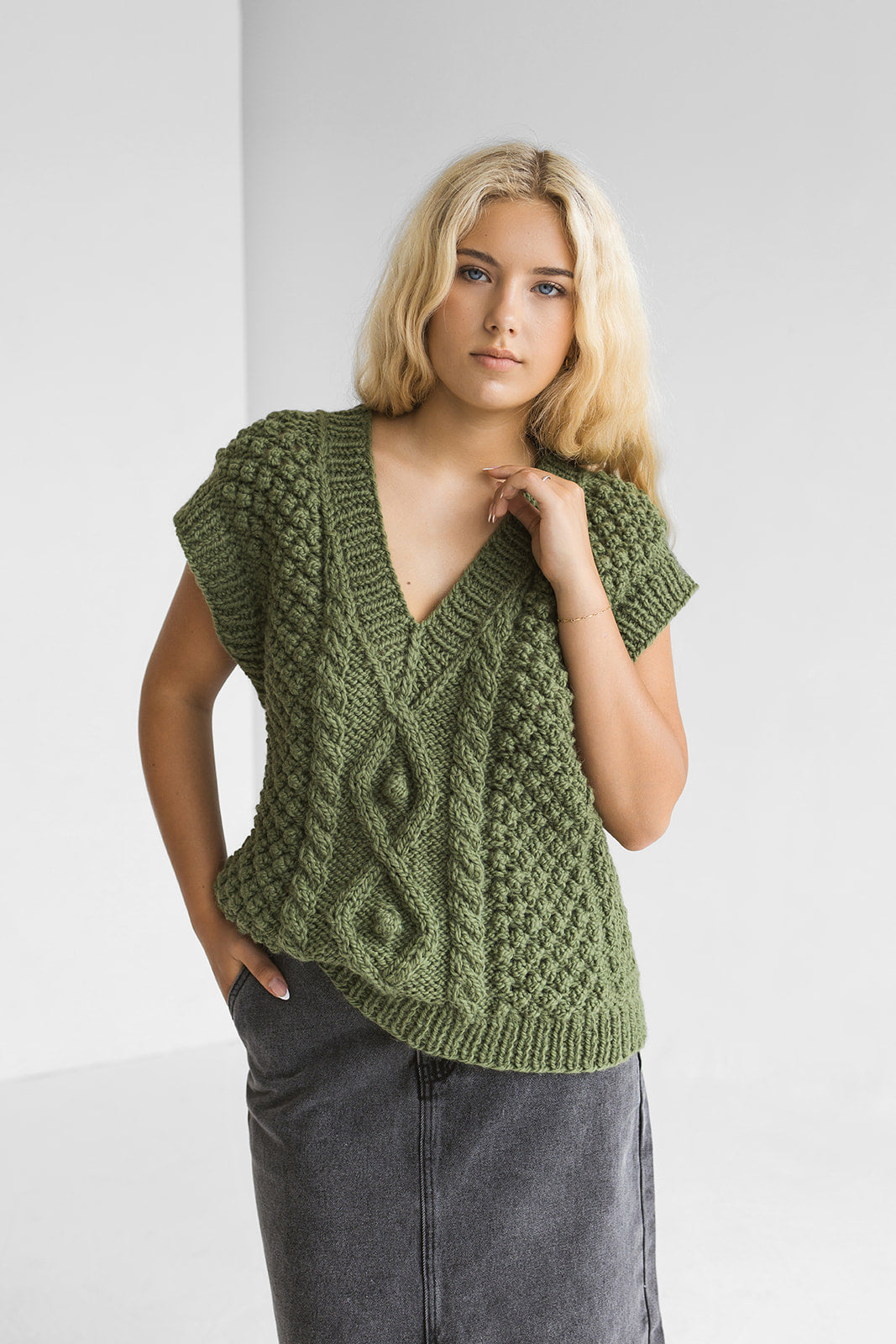 Chunky knit forest green alpaca wool sweater vest, cable knitted deep v-neck winter gilet, thick Fair Isle hand-made top pullover with braid