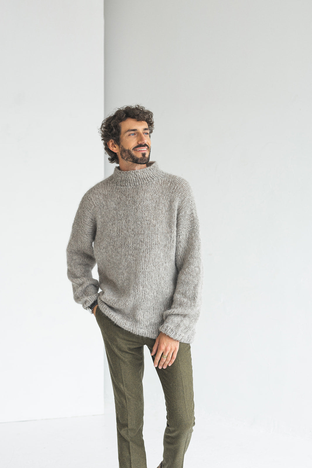 Chunky knit light gray alpaca wool sweater for men, grey cable knitted men's jumper, handmade thick winter minimalist pullover, gift for man