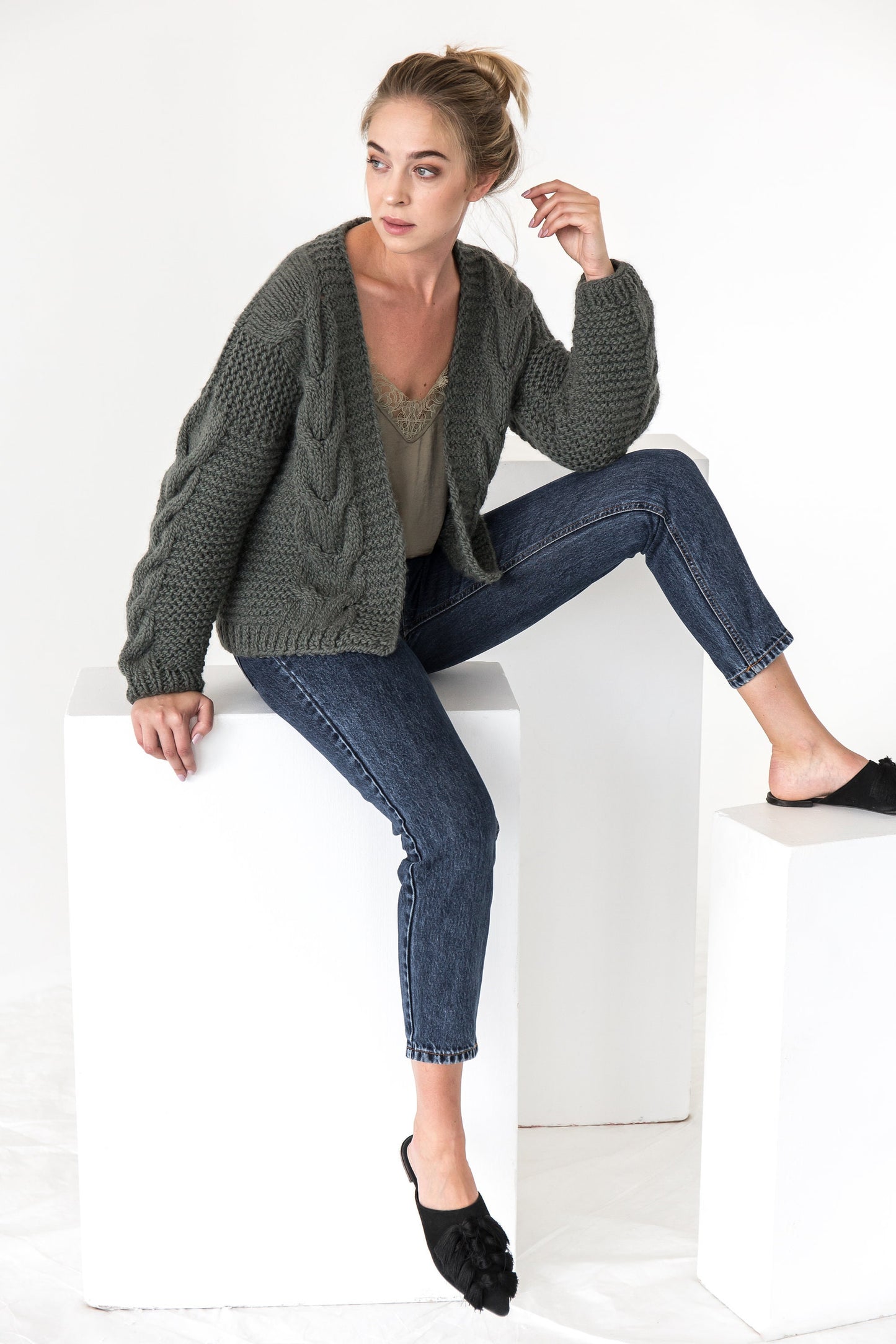 Chunky moss green, cable knit cardigan