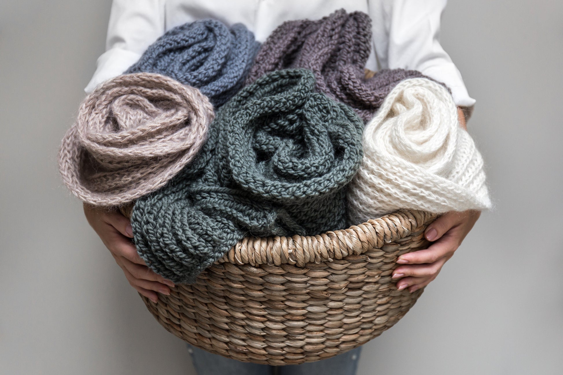 Ribbed Knit White Mohair Scarf, Long Milky Cable Knit Oversize Alpaca Wool Scarf, Women Fuzzy Knitted Shawl, Unisex Winer Wrap, Gift For Her