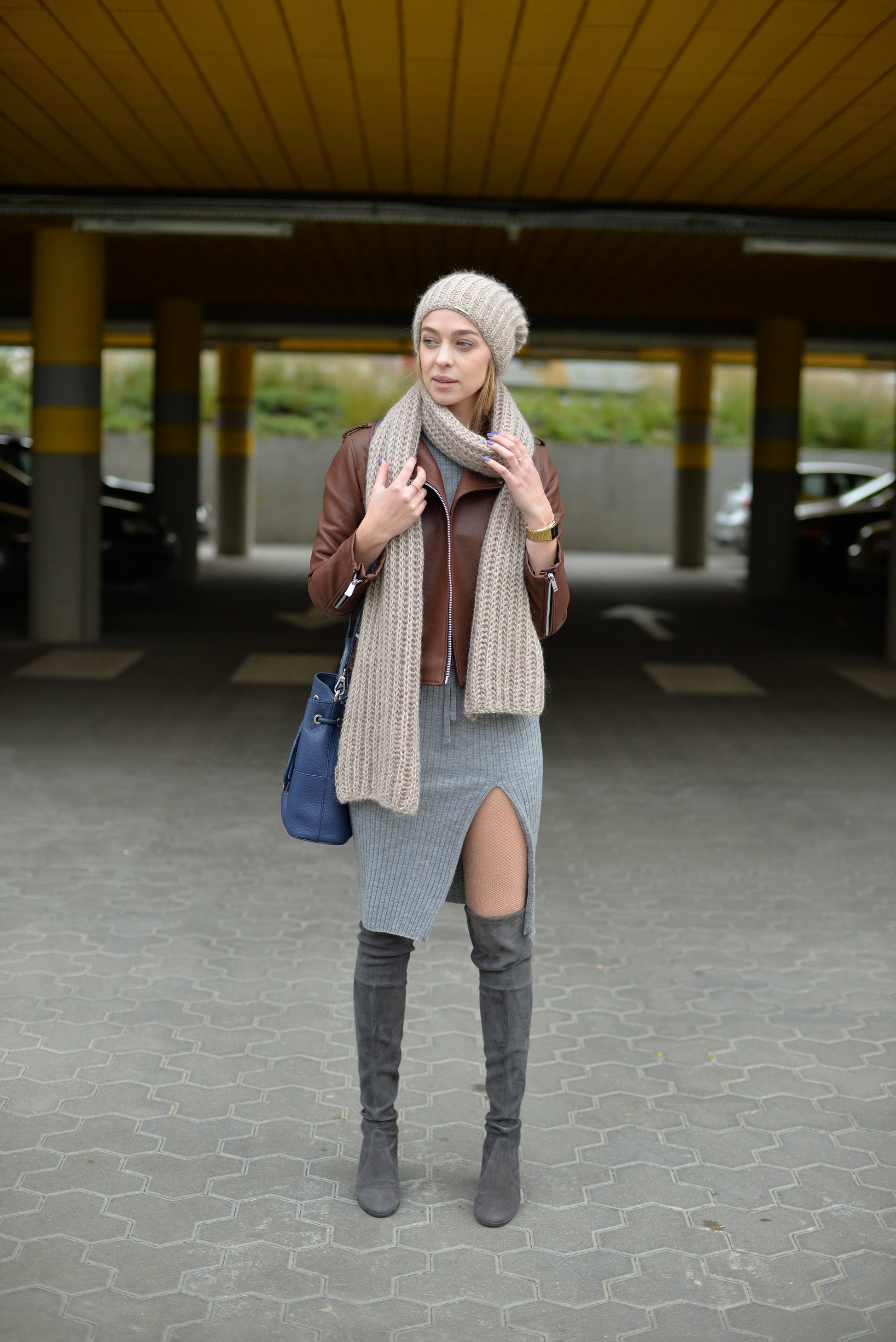 READY TO SHIP. Knit hat and scarf set. Lovely women's mohair scarf and mohair hat. Fuzzy scarf and slouchy beanie beige hat.