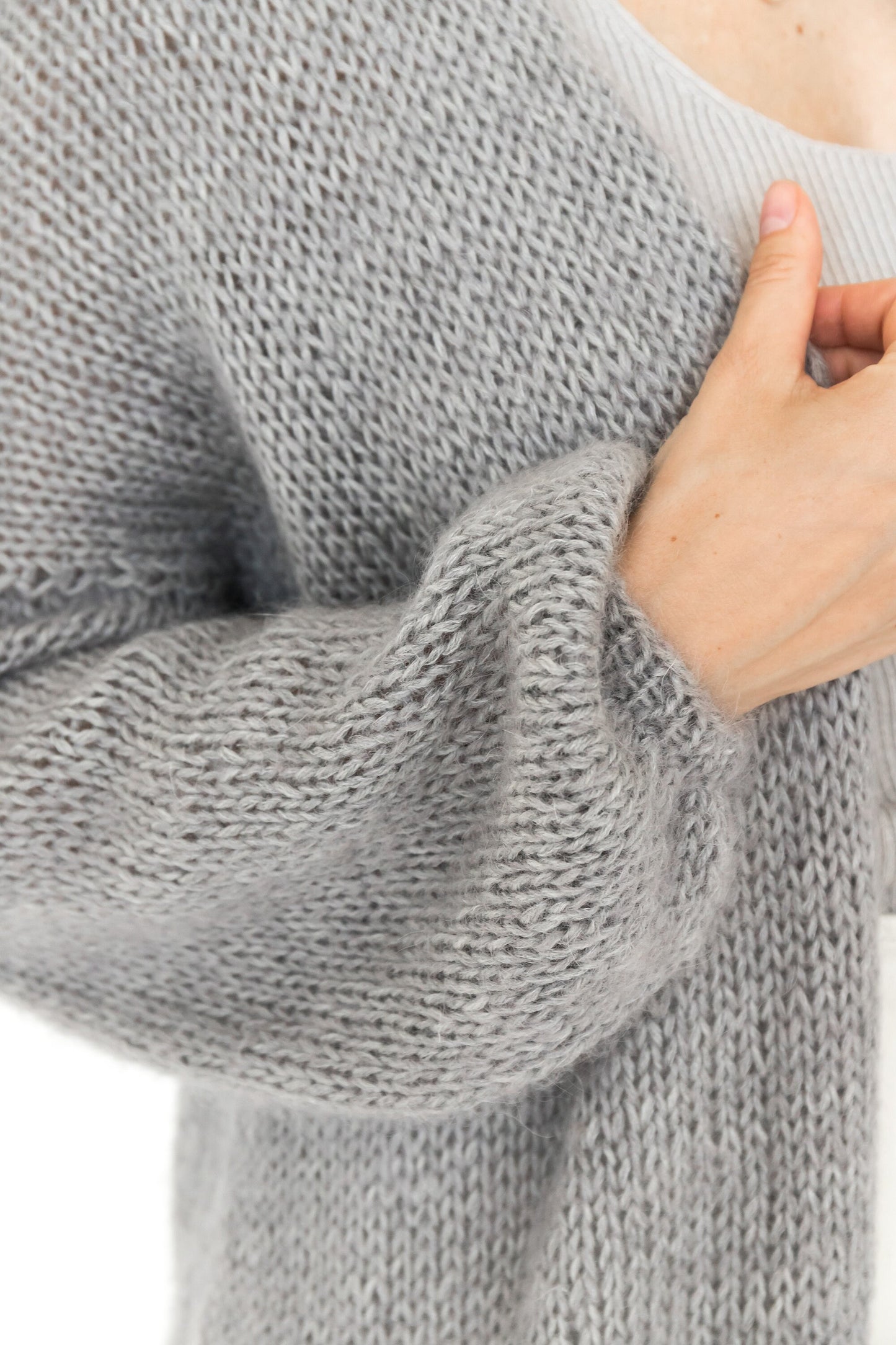 Light gray chunky knitted thick fluffy mohair cardigan, grey cable knit fuzzy handmade alpaca wool sweater,relaxed boho style fall gilet xxl