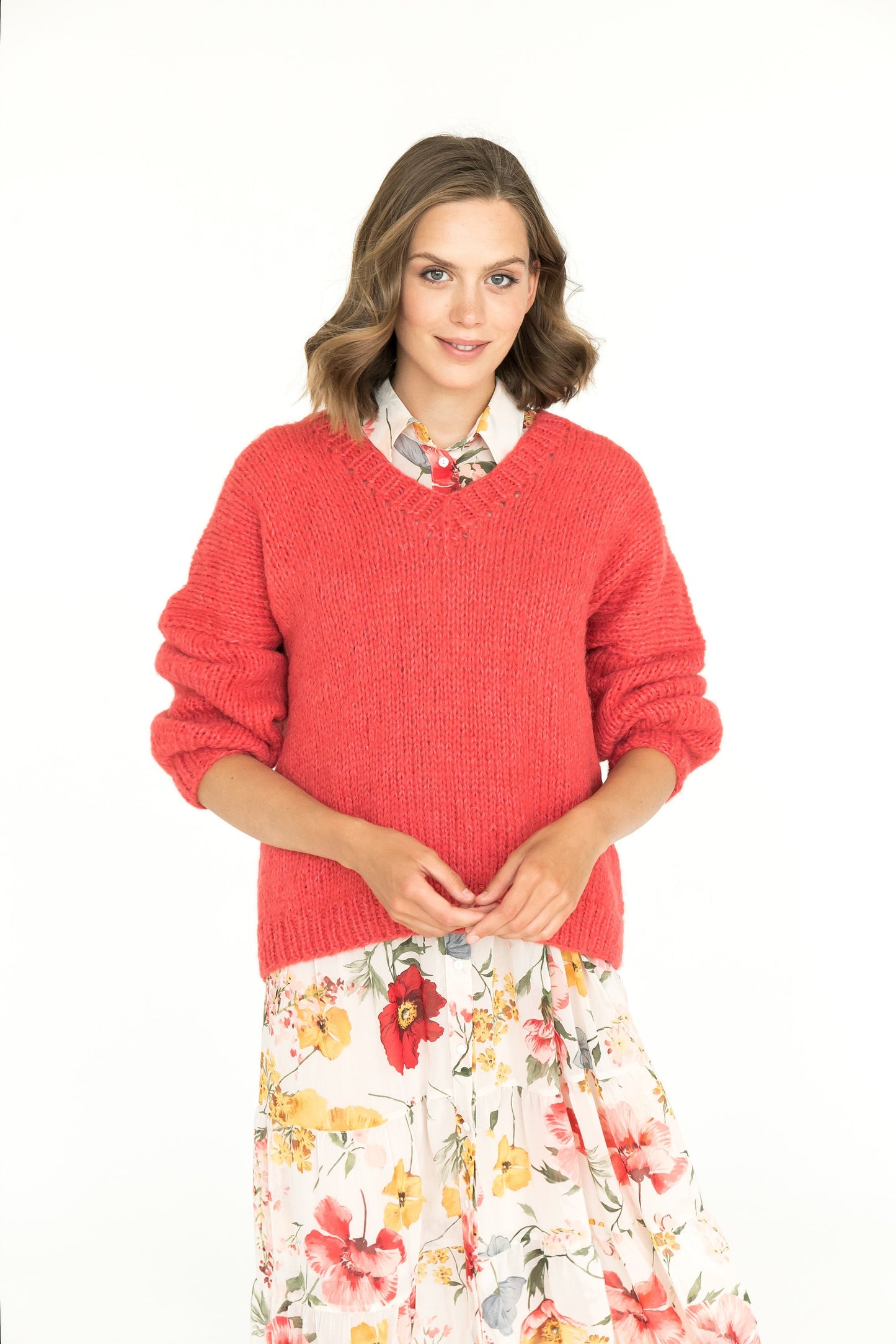 Cable knit coral V-neck alpaca wool jumper, Salmon pink hand-knitted slightly oversized sweater, peach pink women's pullover, handmade gift