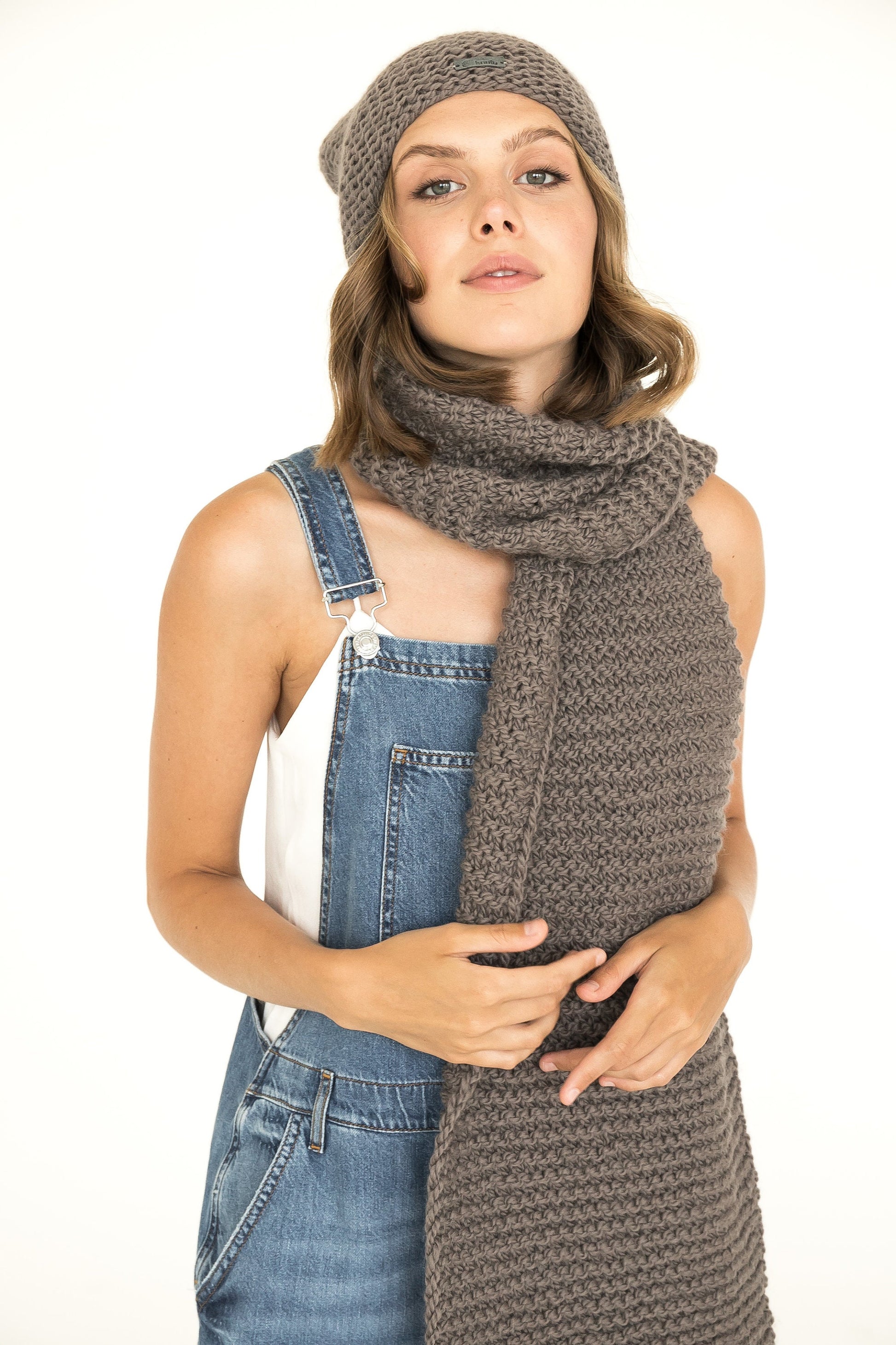 READY TO SHIP. Knit hat and scarf set. Lovely women's alpaca scarf and alpaca hat. Chunky scarf and beanie brawn hat.