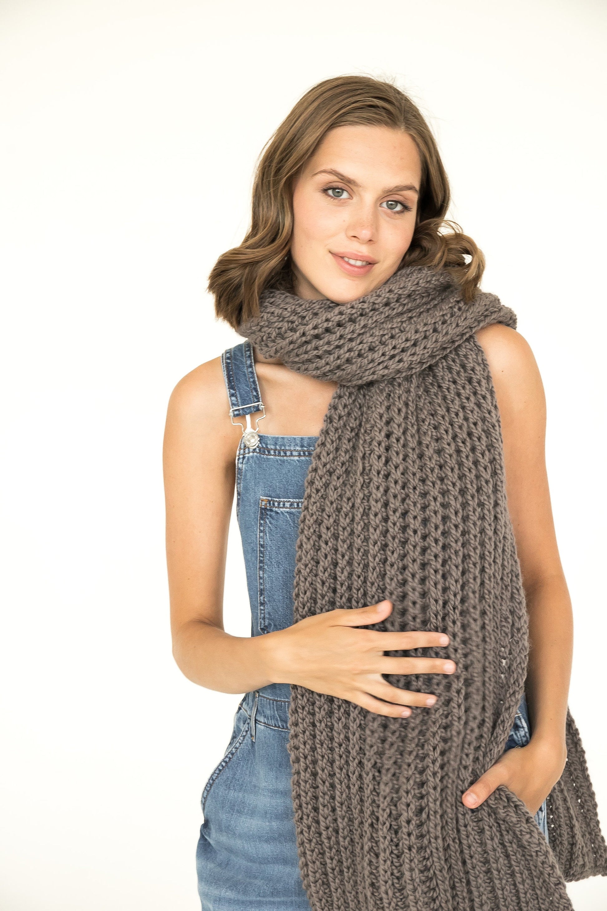 Alpaca scarf, wool scarf, knit scarf, oversize scarf, chunky scarf, fuzzy scarf, white knit scarf, extralong scarf, knitted scarf, scarf