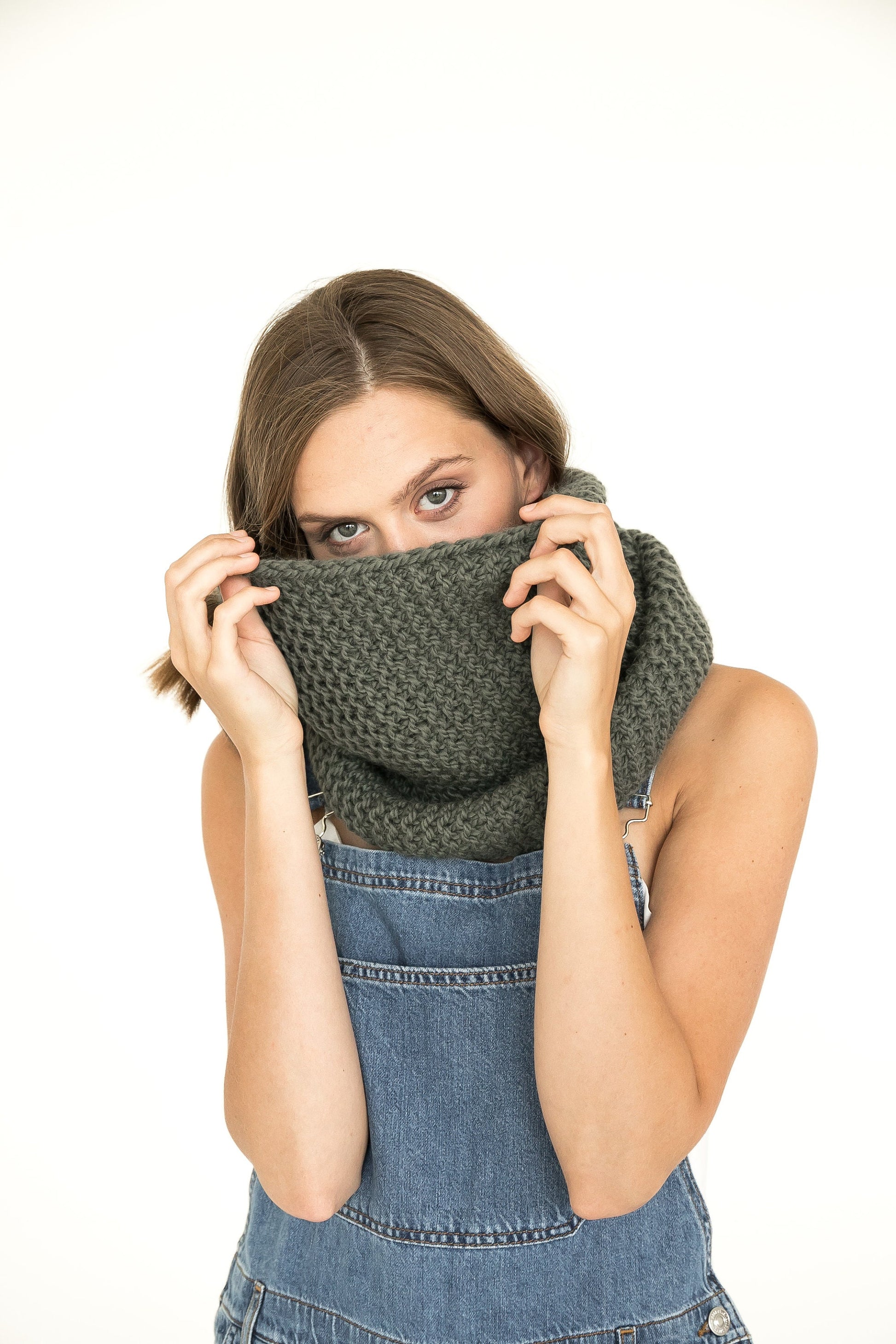 Green infinity scarf, alpaca cowl scarf, warm tube scarf, winter scarves, handmade knit scarf, gift for her