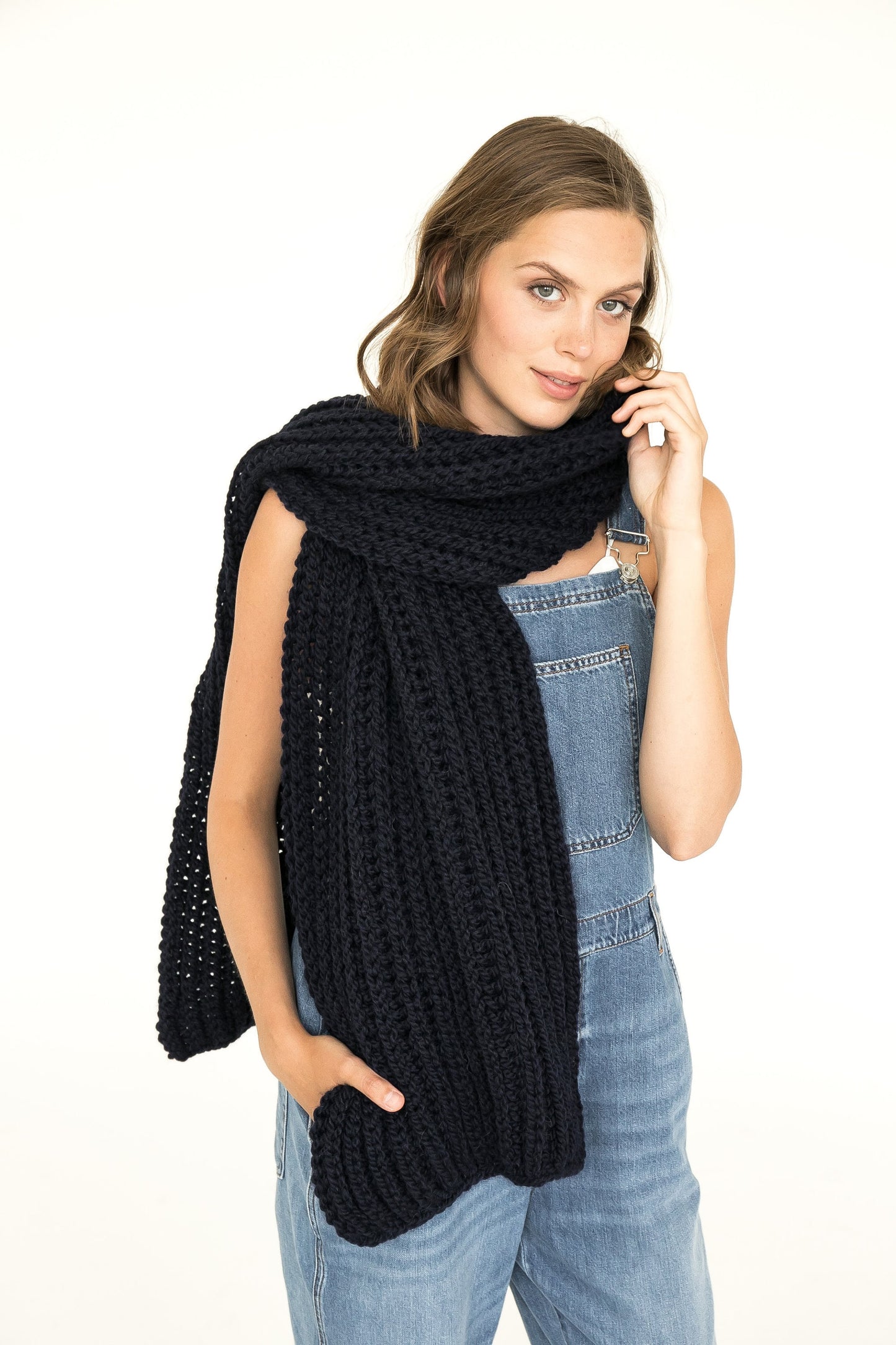 Alpaca scarf, wool scarf, knit scarf, oversize scarf, chunky scarf, fuzzy scarf, black knit scarf, extralong scarf, knitted scarf, scarf