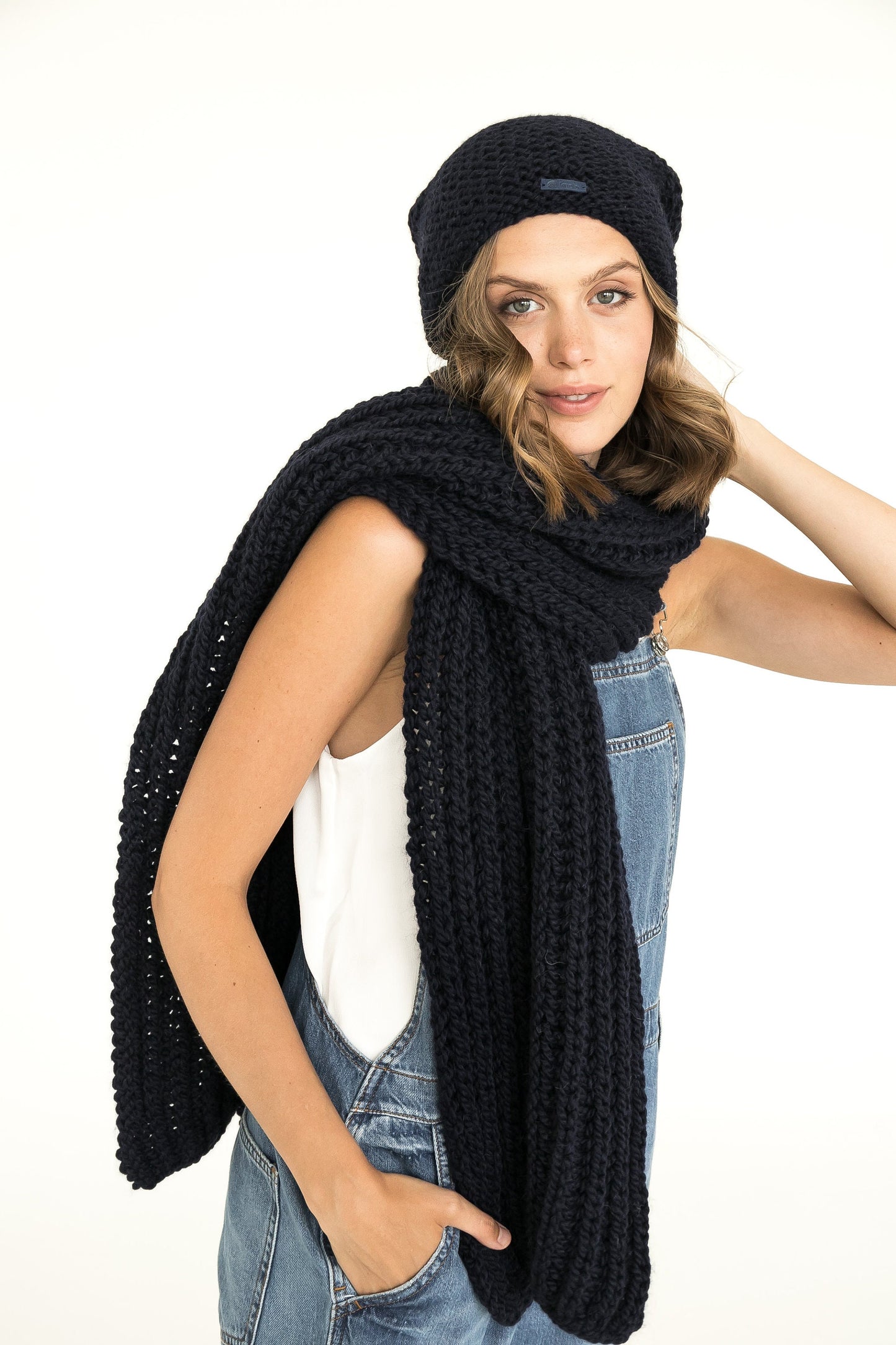 Knit hat and scarf set. Lovely women's alpaca scarf and alpaca hat. Chunky scarf and beanie black hat.