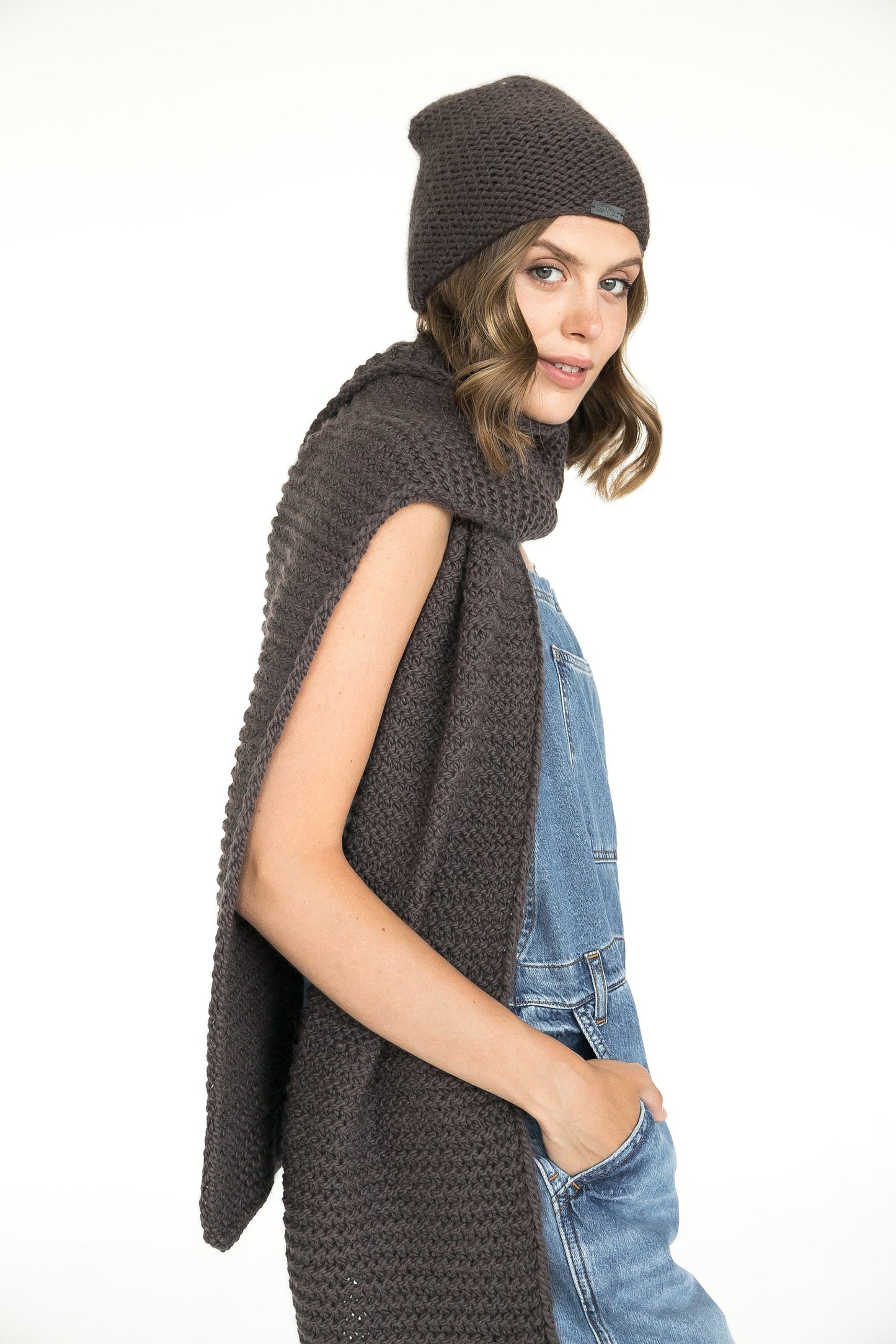 READY TO SHIP. Knit hat and scarf set. Lovely women's alpaca scarf and alpaca hat. Chunky scarf and beanie brown hat.