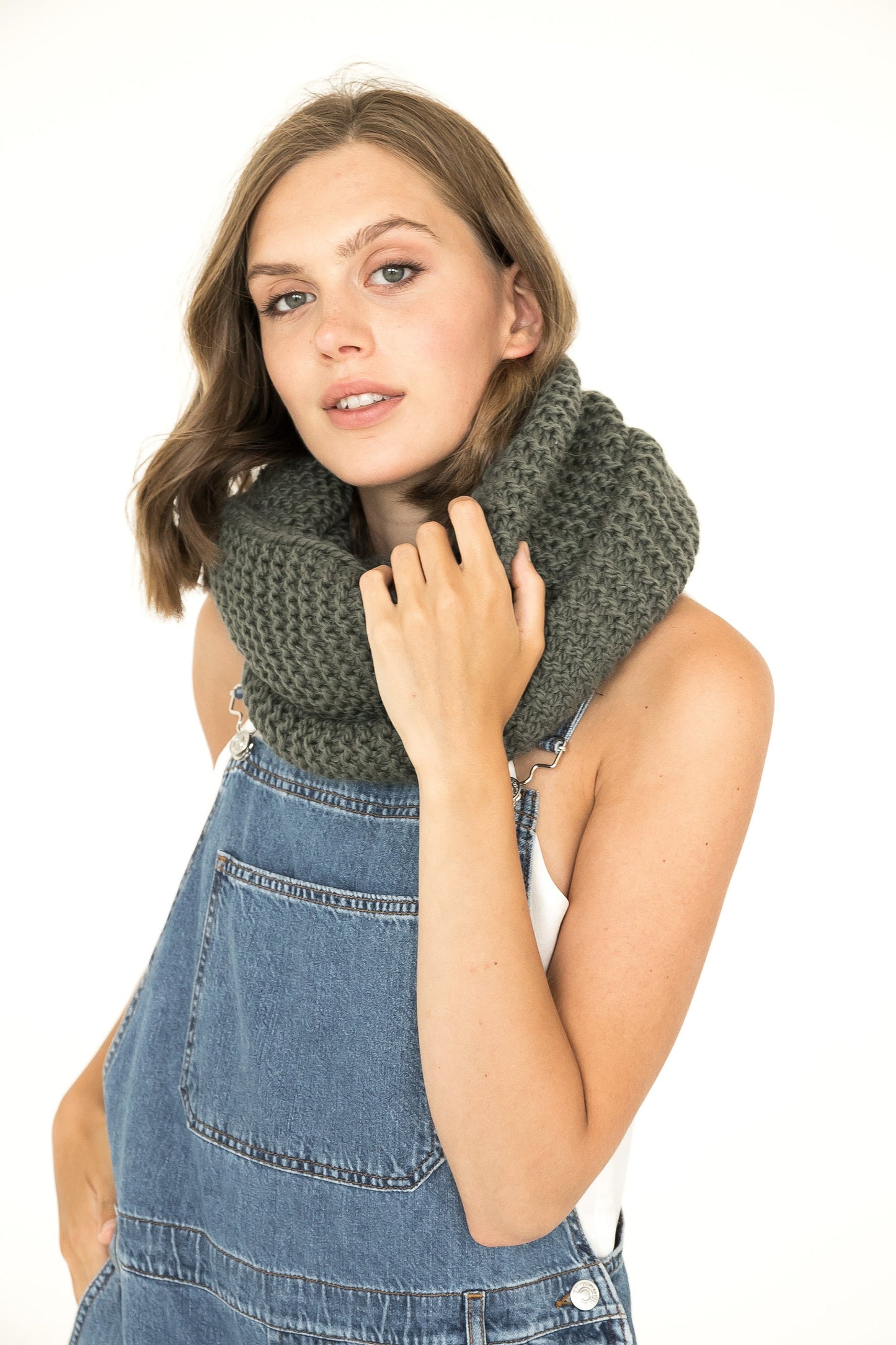 Green infinity scarf, alpaca cowl scarf, warm tube scarf, winter scarves, handmade knit scarf, gift for her