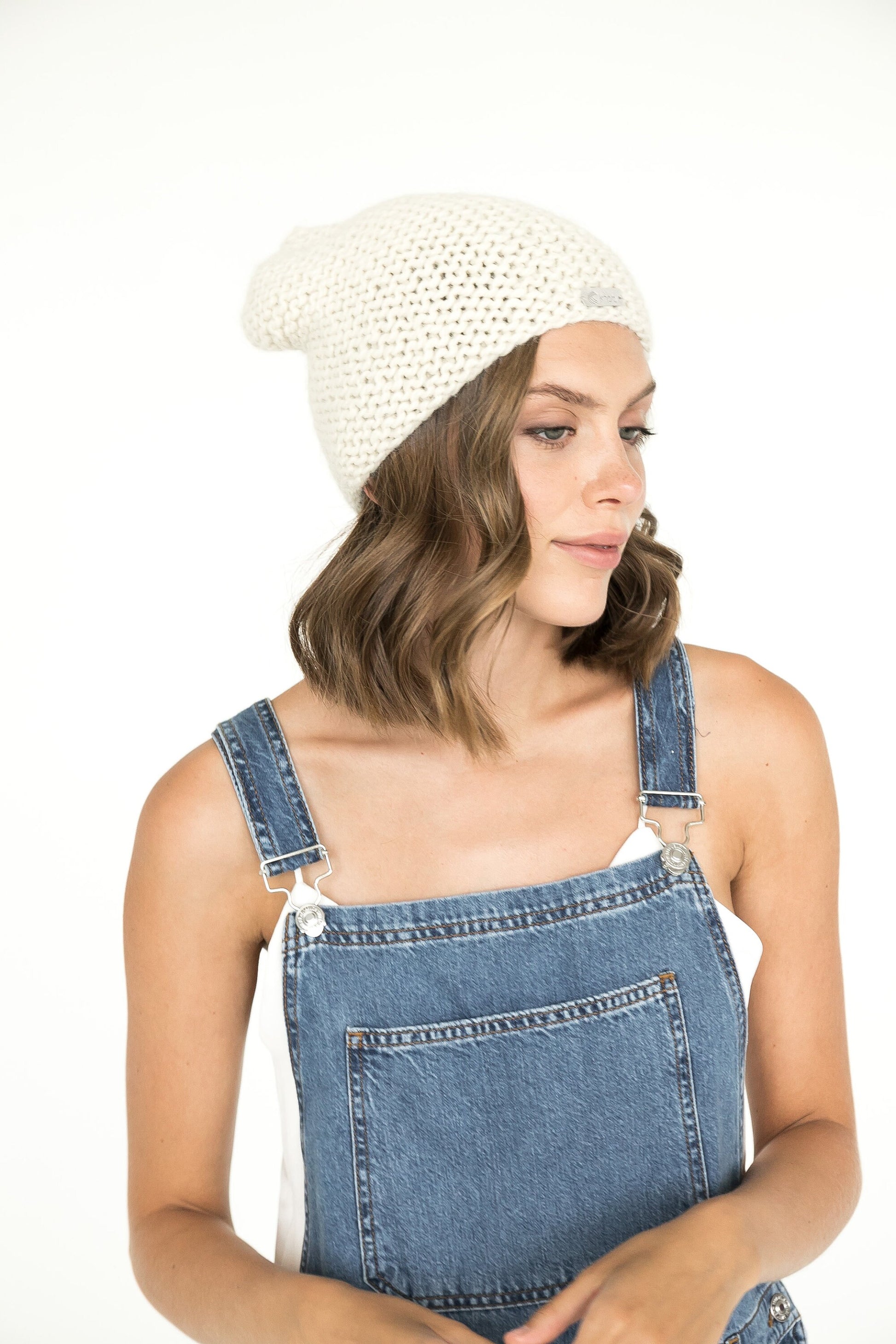 White cable knit alpaca wool slouchy beanie, off white warm winter chunky knitted cap, pastel cream ivory women&#39;s handmade gift, boho style