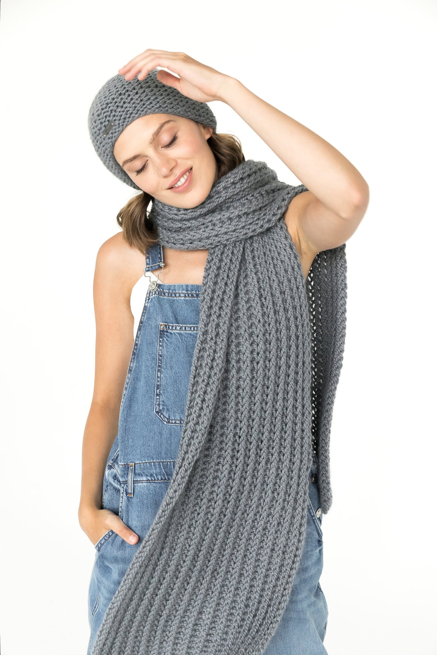 Knit hat and scarf set. Lovely women's alpaca scarf and alpaca hat. Chunky scarf and beanie gray hat.