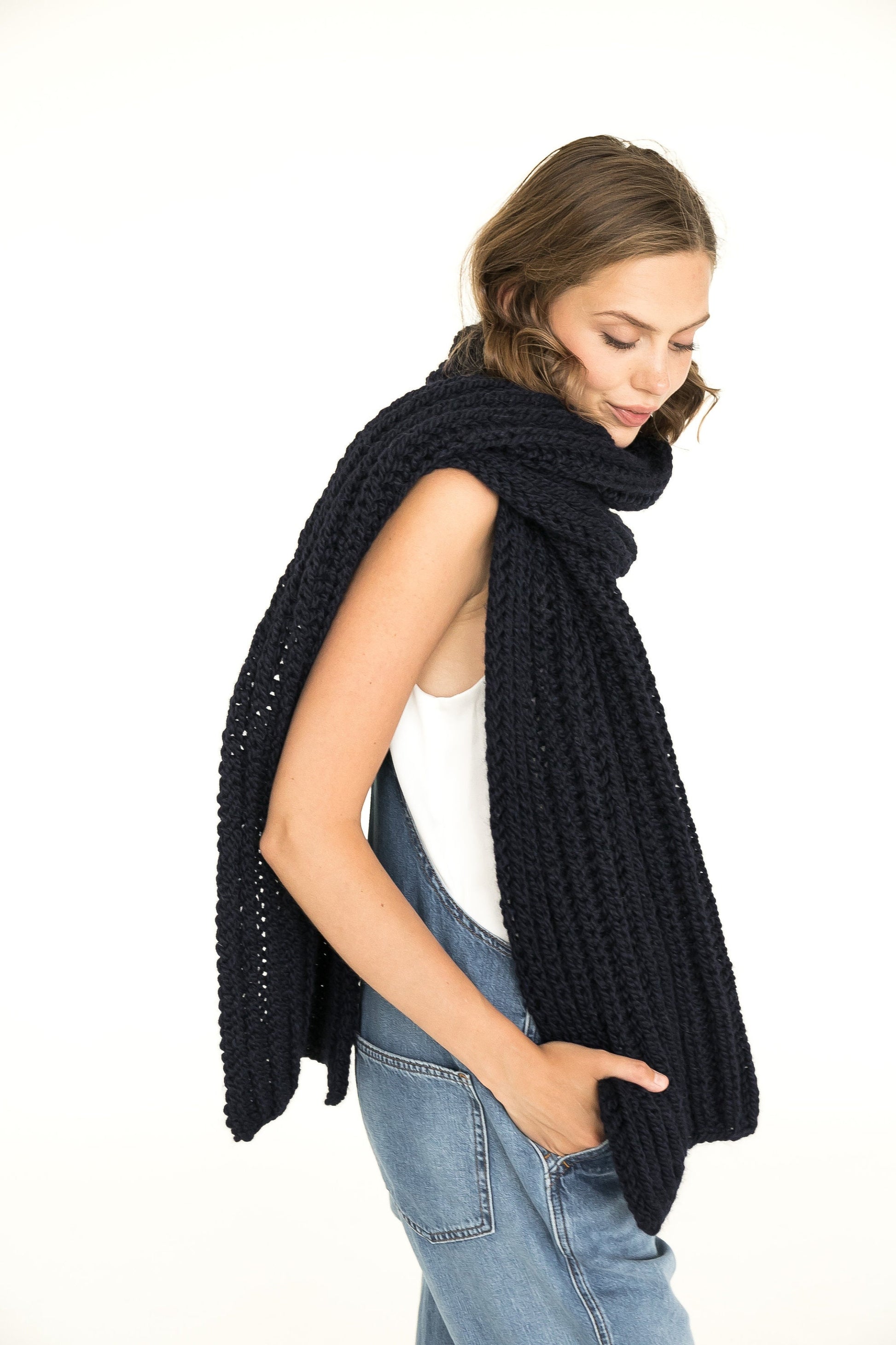 Alpaca scarf, wool scarf, knit scarf, oversize scarf, chunky scarf, fuzzy scarf, black knit scarf, extralong scarf, knitted scarf, scarf