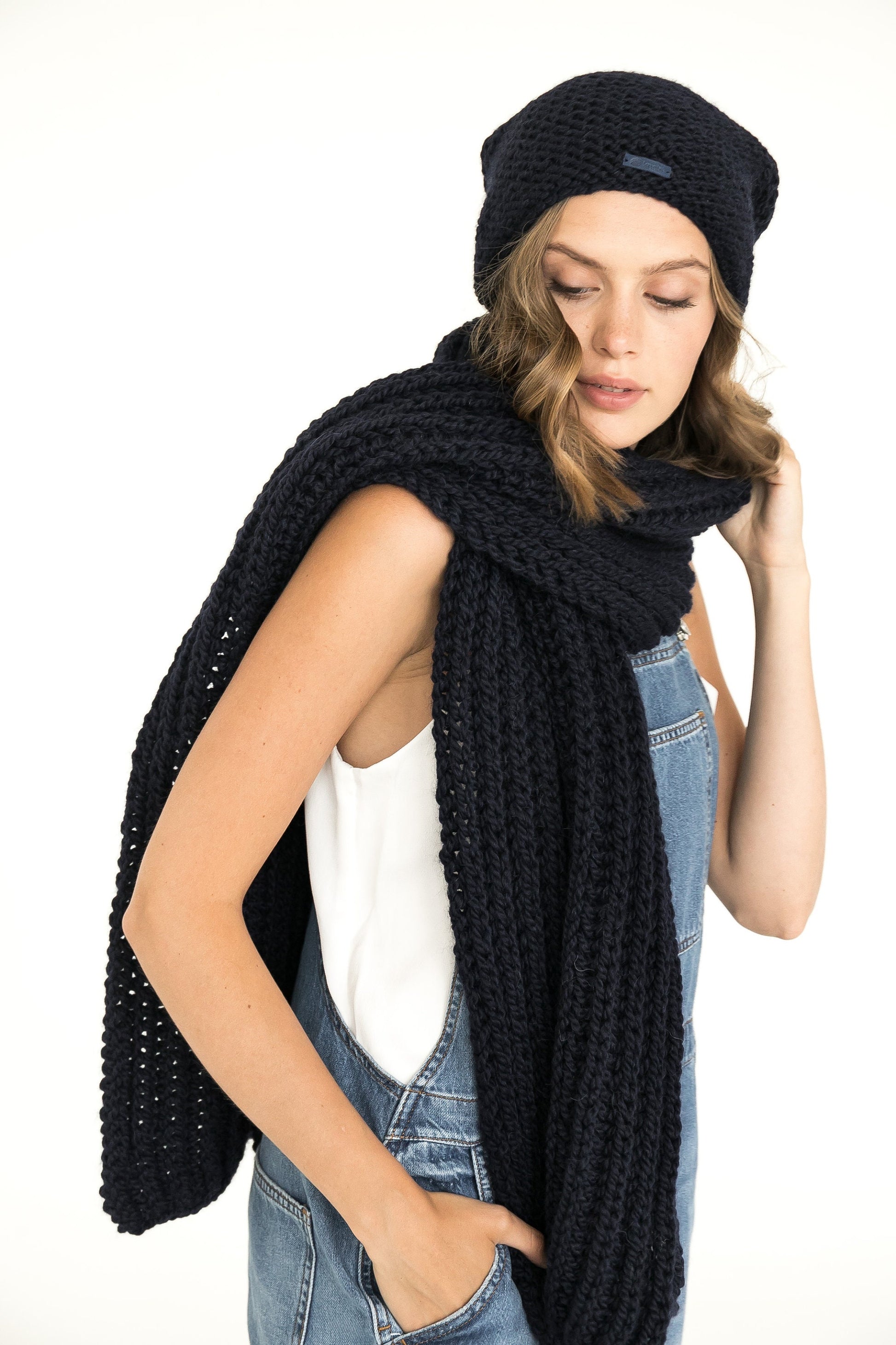 Knit hat and scarf set. Lovely women's alpaca scarf and alpaca hat. Chunky scarf and beanie black hat.