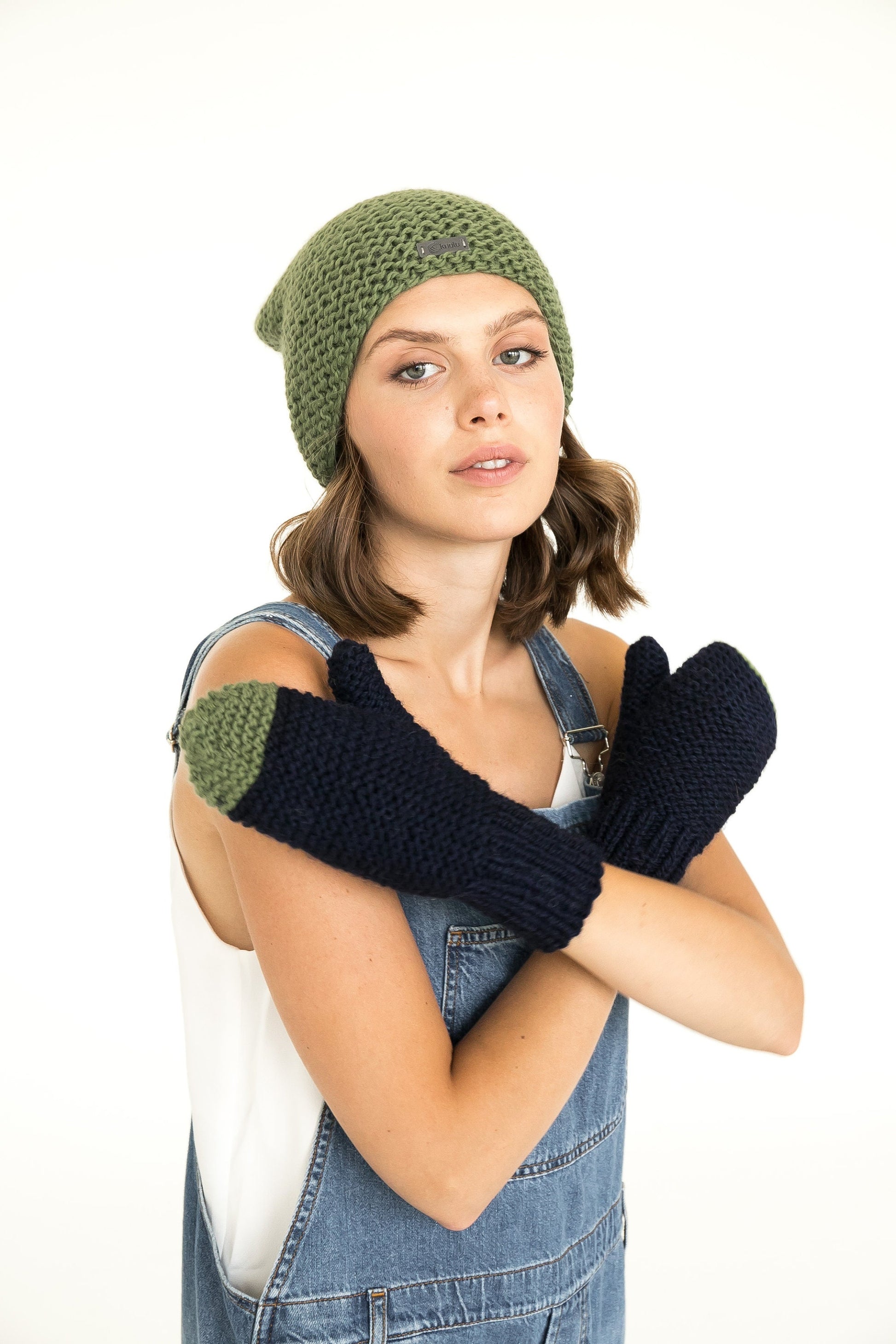Green slouchy beanie and mittens set, warm gloves and hat, wool and alpaca beanie, cable mittens and hat set, arm warmers