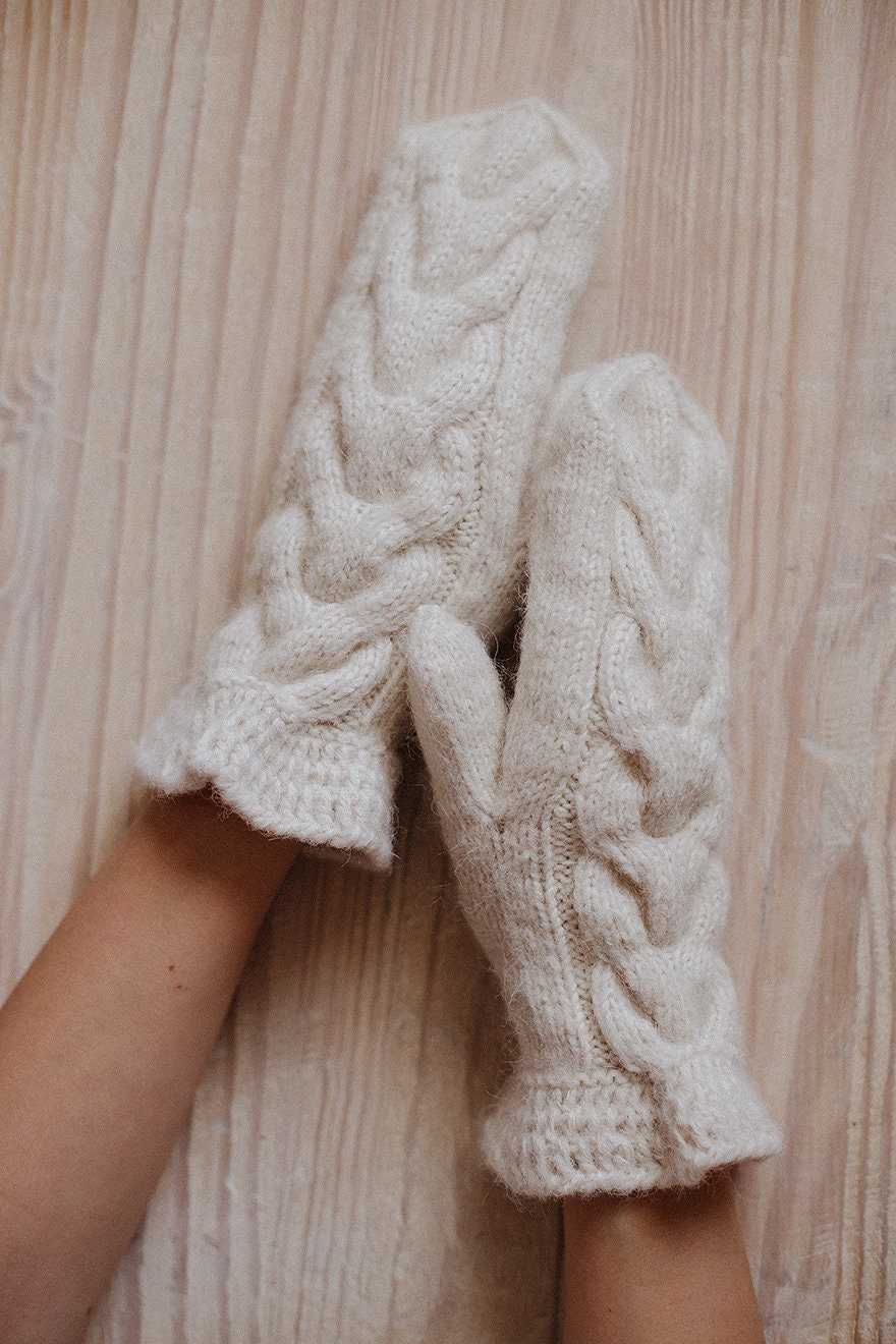White  alpaca wool mittens, winter gloves, woolen gloves, mitts, cable gloves, alpaca mittens, arm warmers, knit mittens, sweater mittens