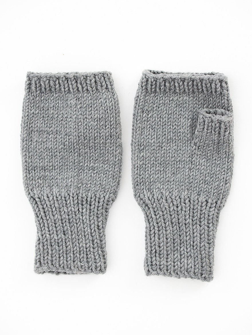 Gray wrist warmers, fingerless gloves, knitted mittens, merino wool gloves, knit accessories, arm warmers, cable gloves, fingerless mittens