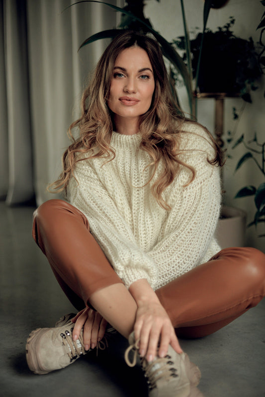 White oversized cable knit mohair sweater, ivory fuzzy chunky knitted alpaca wool blend jumper, fluffy fisherman ribbed handmade pullover