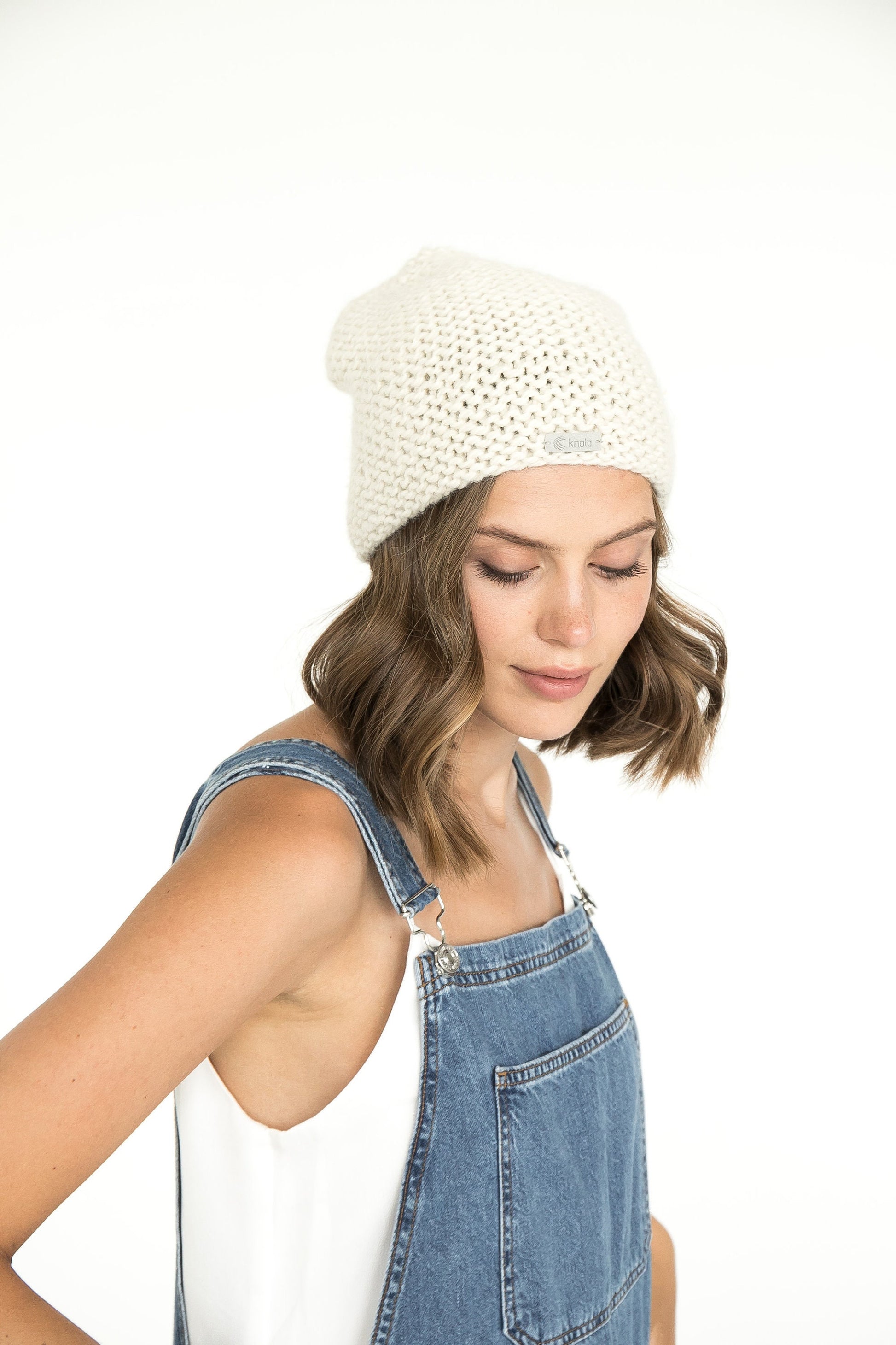 White cable knit alpaca wool slouchy beanie, off white warm winter chunky knitted cap, pastel cream ivory women&#39;s handmade gift, boho style