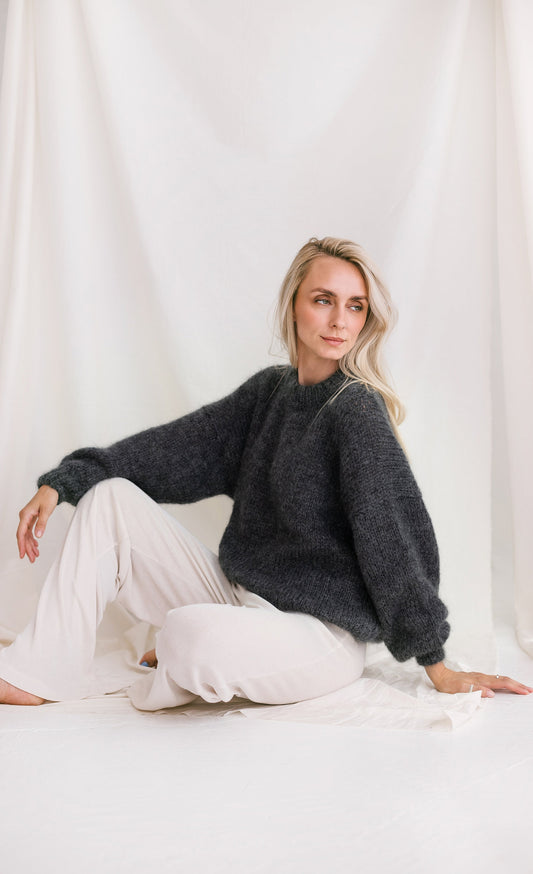 Gray Mohair Sweater, Fuzzy Alpaca Pullover, Relaxed Fit Alpaca Jumper, Fluffy Mohair Pullover, Cable Knit Grey Sweater, Loose Sweater, Gift