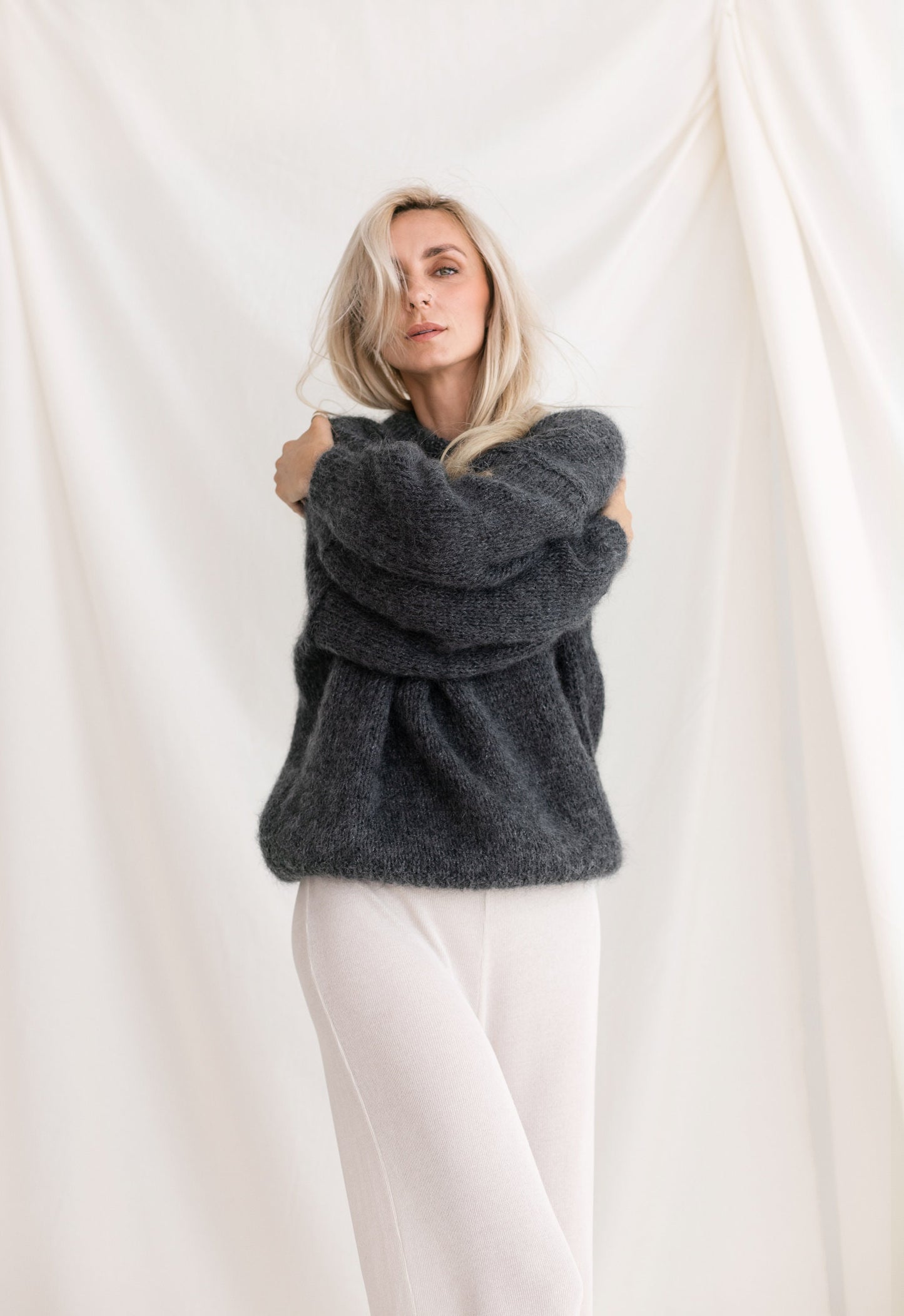 Gray Mohair Sweater, Fuzzy Alpaca Pullover, Relaxed Fit Alpaca Jumper, Fluffy Mohair Pullover, Cable Knit Grey Sweater, Loose Sweater, Gift