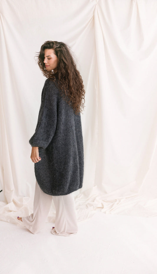 Long Dark Gray Mohair Cardigan, Chunky knit, Oversized Alpaca Wool Sweater, Fuzzy Boho Cardigan, Fluffy Grey Woman Jacket, Balloon Sleeves