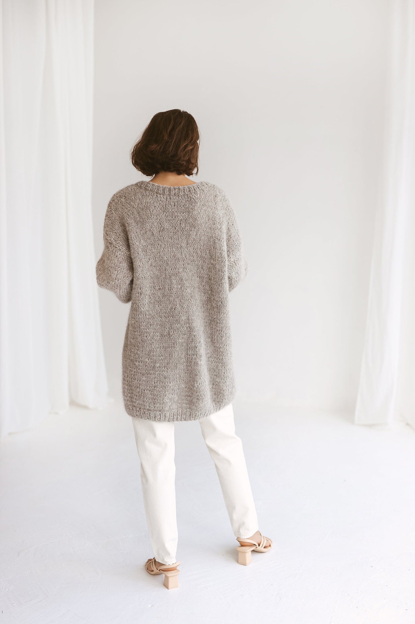 Grey Alpaca Cardigan With Pockets, Light Grey Relaxed Cable Knit Buttoned Cardigan, Light Gray Chunky Knit Alpaca Wool Sweater With Buttons