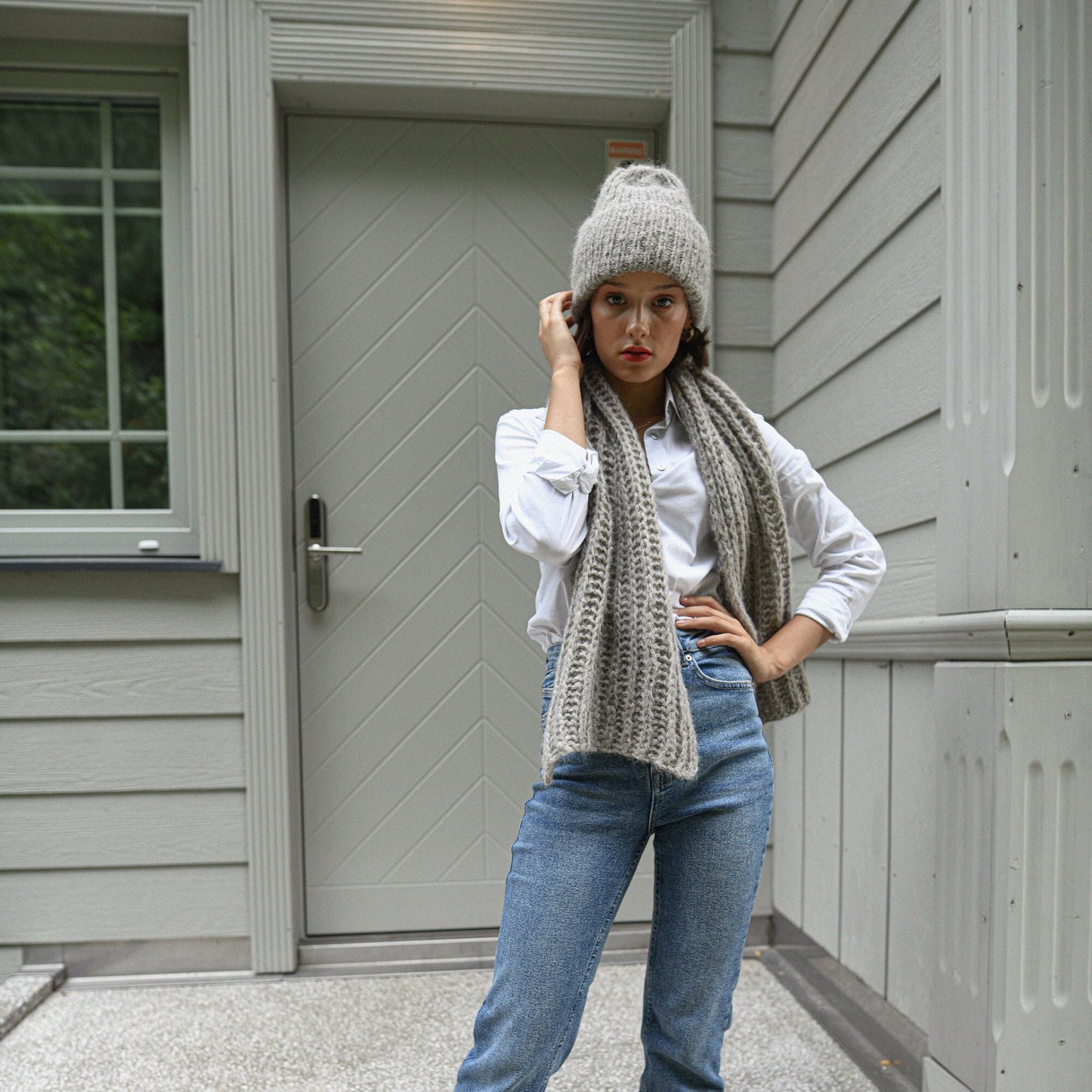 Light gray alpaca scarf and hat set, grey cable knit winter scarf and cap set, chunky knitted blanket scarf and beanie set. Gift for women