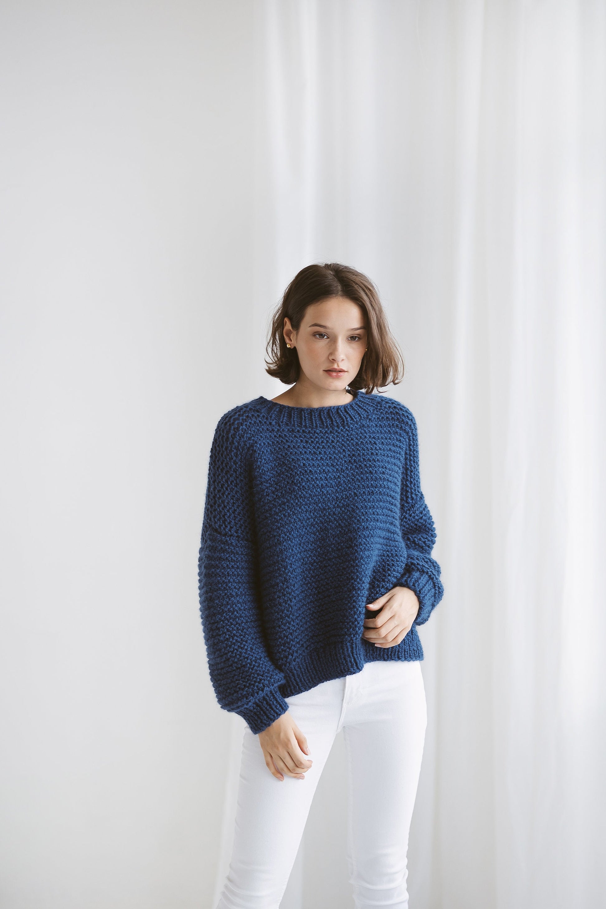 Blue Oversize Alpaca Sweater, Chunky Royal Blue Wool Sweater, Crew Neck Pullover, Cable Knit Women Pullover, Oversized Jumper