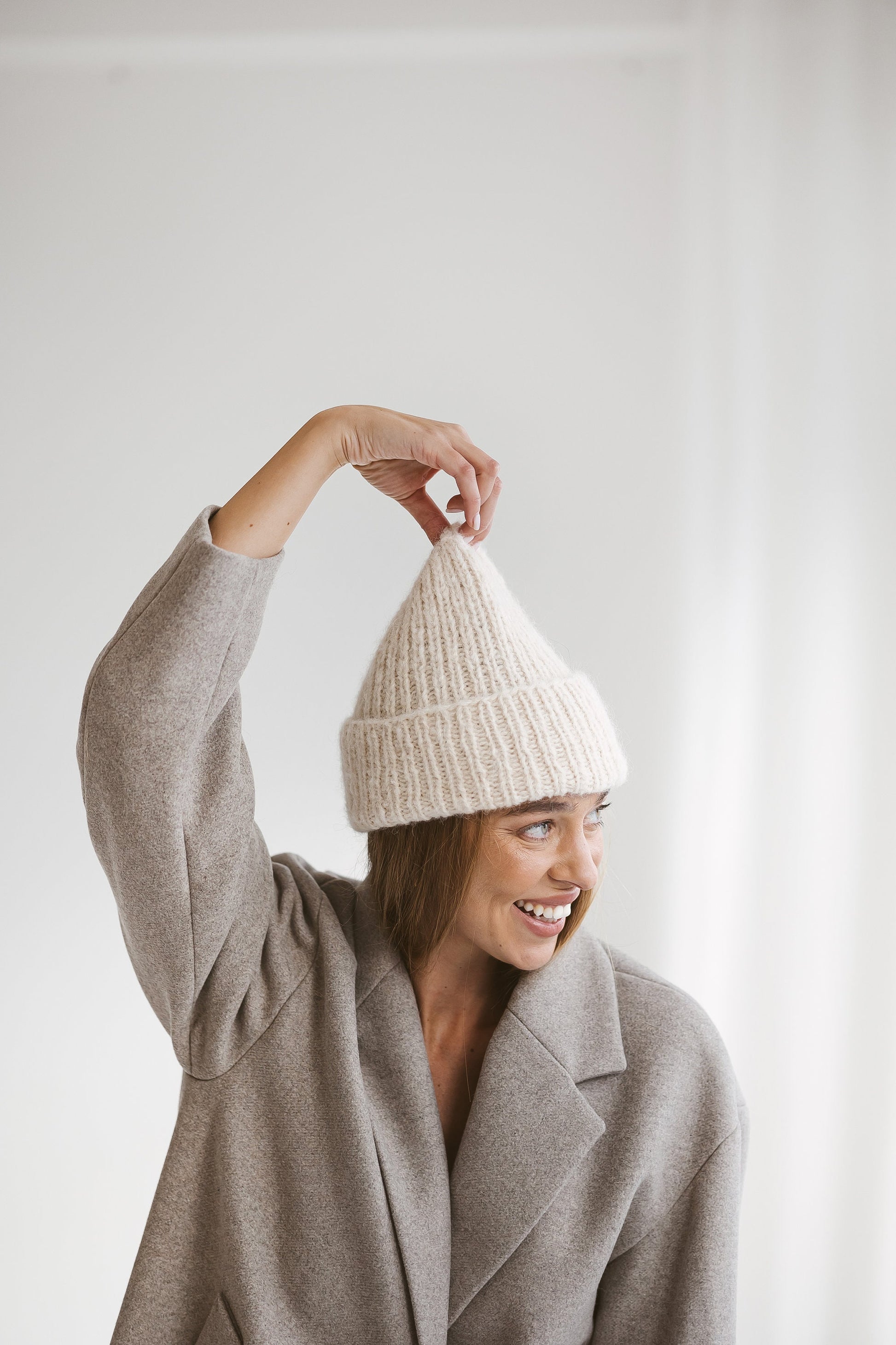 White fisherman alpaca beanie, milky women knitted hat, winter cable knit beanie, ribbed knit wool cap, gift for women, unisex skull beanie