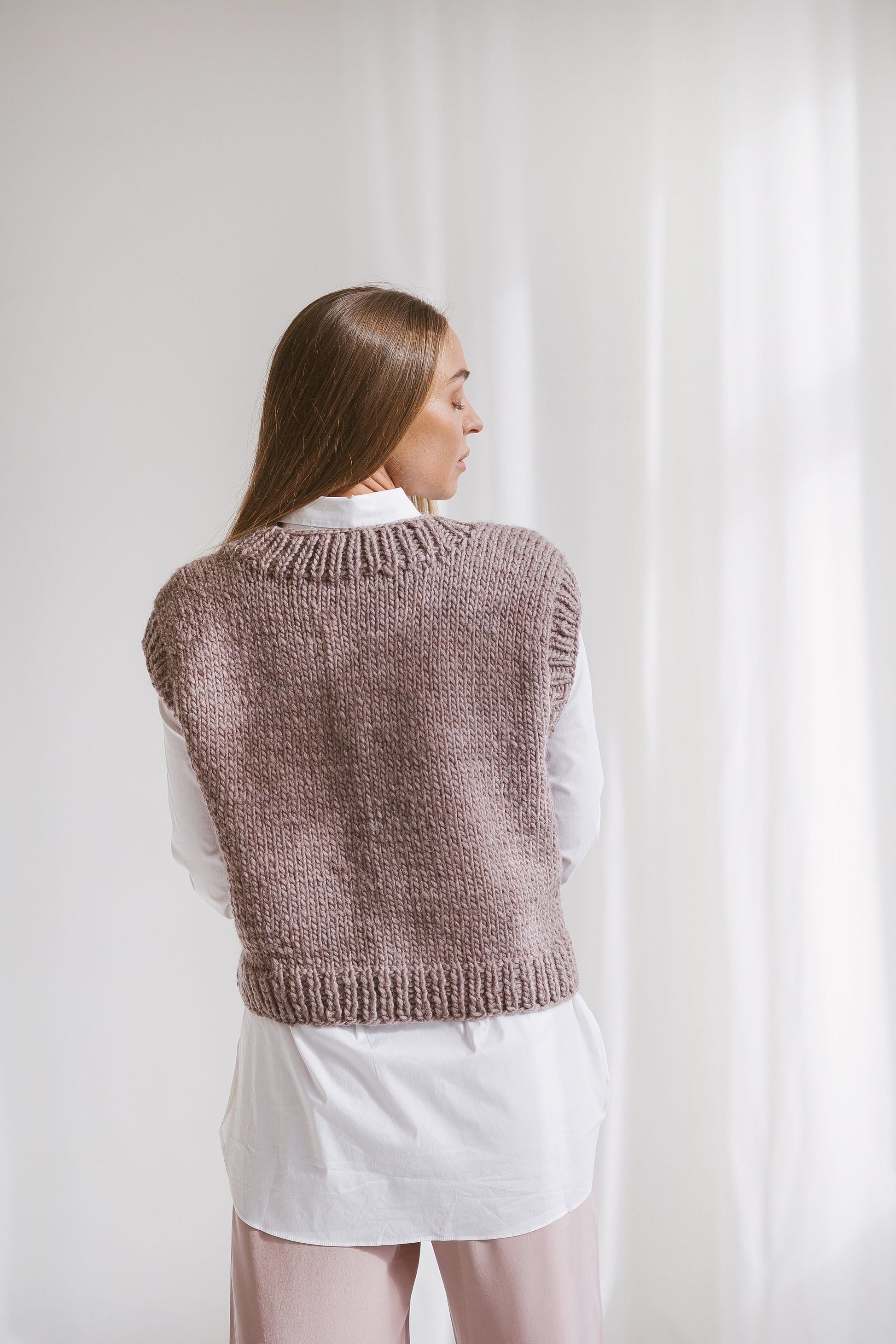 Beige Knitted Sweater Vest, Nougat Cable Knit Wool Top, Chunky Knit Gilet For Women, Ladies Relax Crew Neck Top, Weste Damen, Strickweste