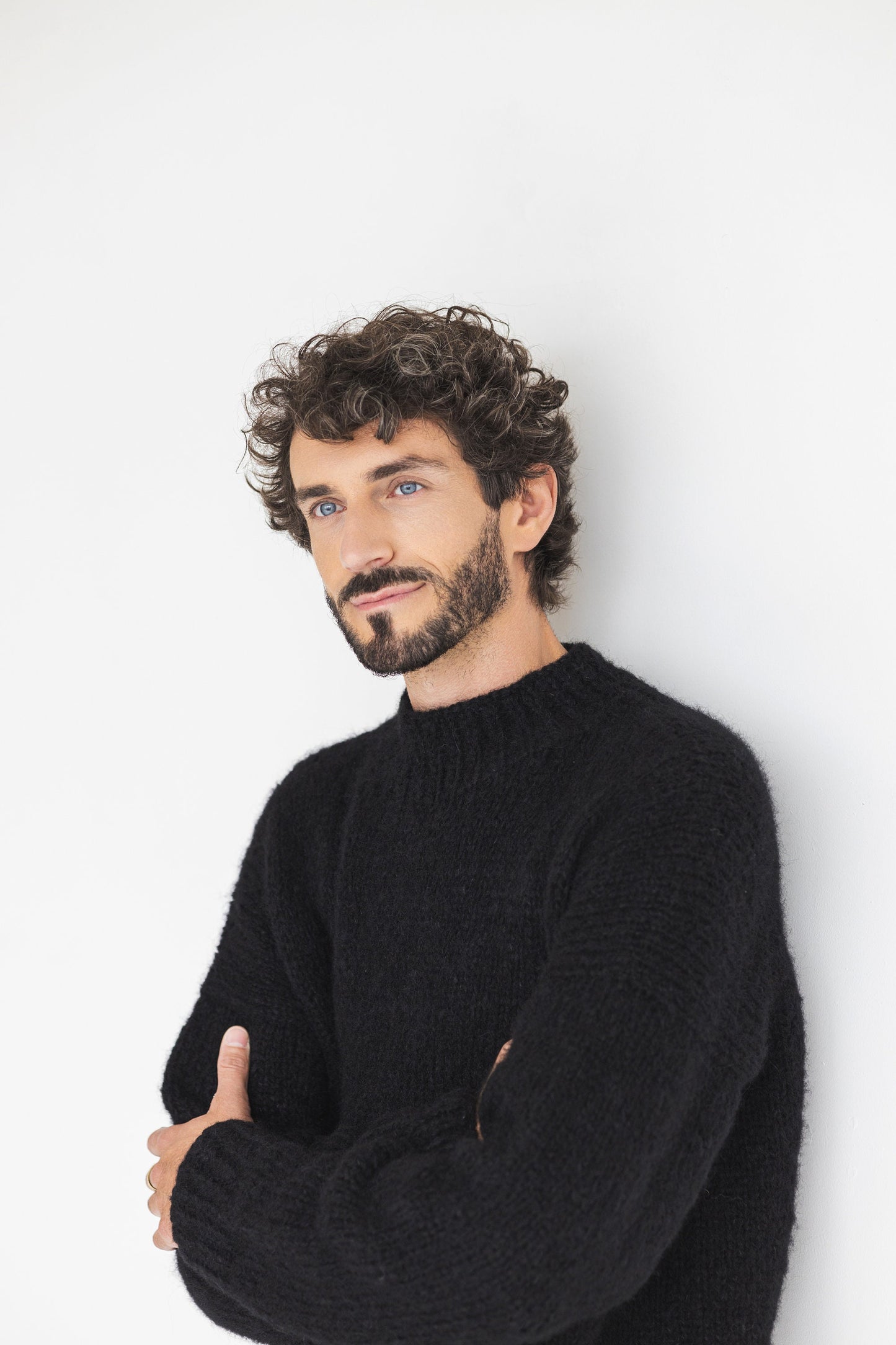 Men&#39;s knitted black alpaca wool sweater, camel cable knit jumper for man, minimalist men pullover, gift for him, hand made thick winter pull