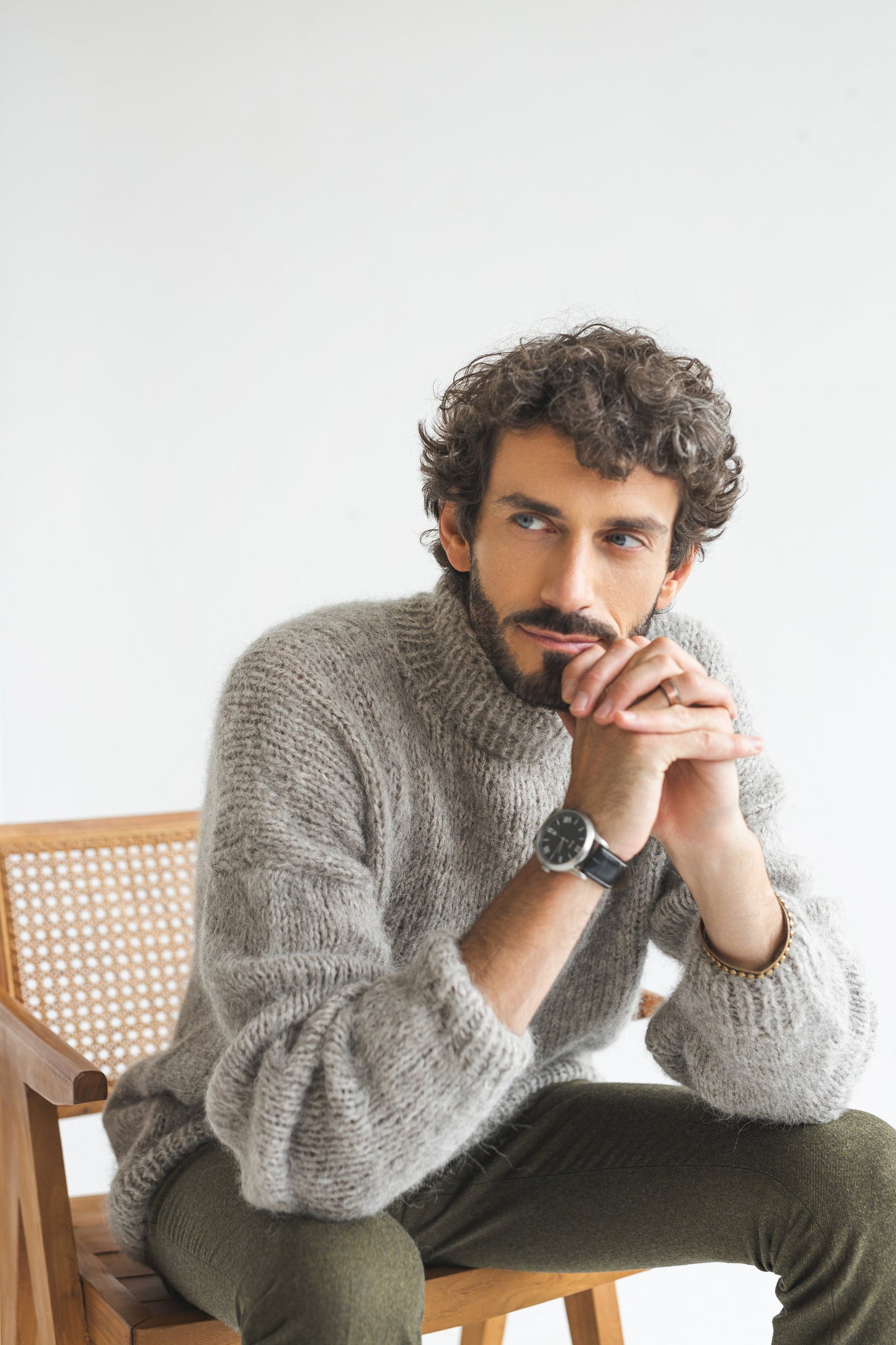 Chunky knit light gray alpaca wool sweater for men, grey cable knitted men&#39;s jumper, handmade thick winter minimalist pullover, gift for man