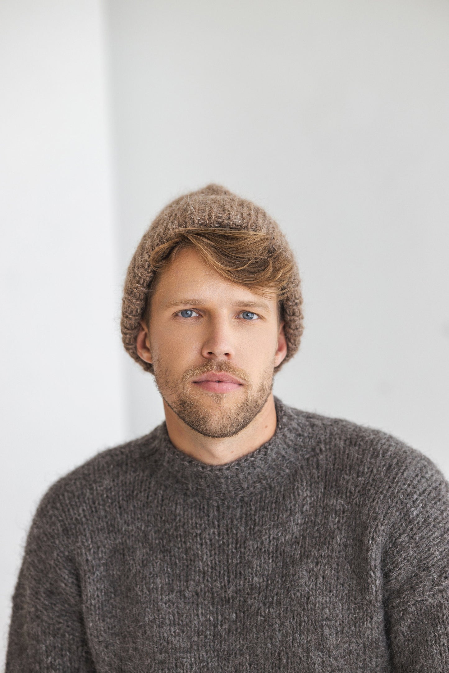 Brown ribbed handmade alpaca beanie, beige men&#39;s knitted hat, camel winter cable knit beanie, fisherman wool cap, gift for men, unisex skull