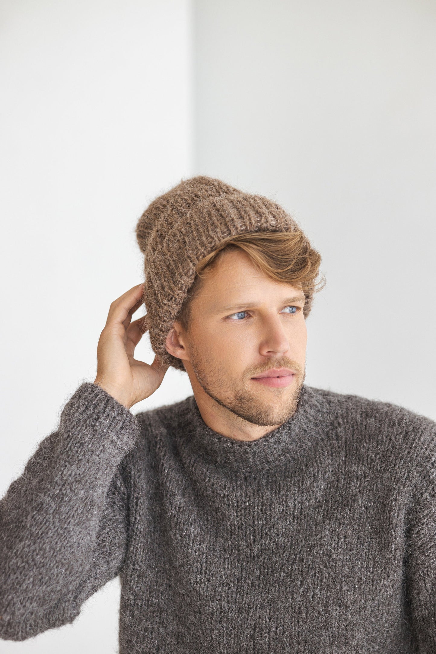 Brown ribbed handmade alpaca beanie, beige men&#39;s knitted hat, camel winter cable knit beanie, fisherman wool cap, gift for men, unisex skull
