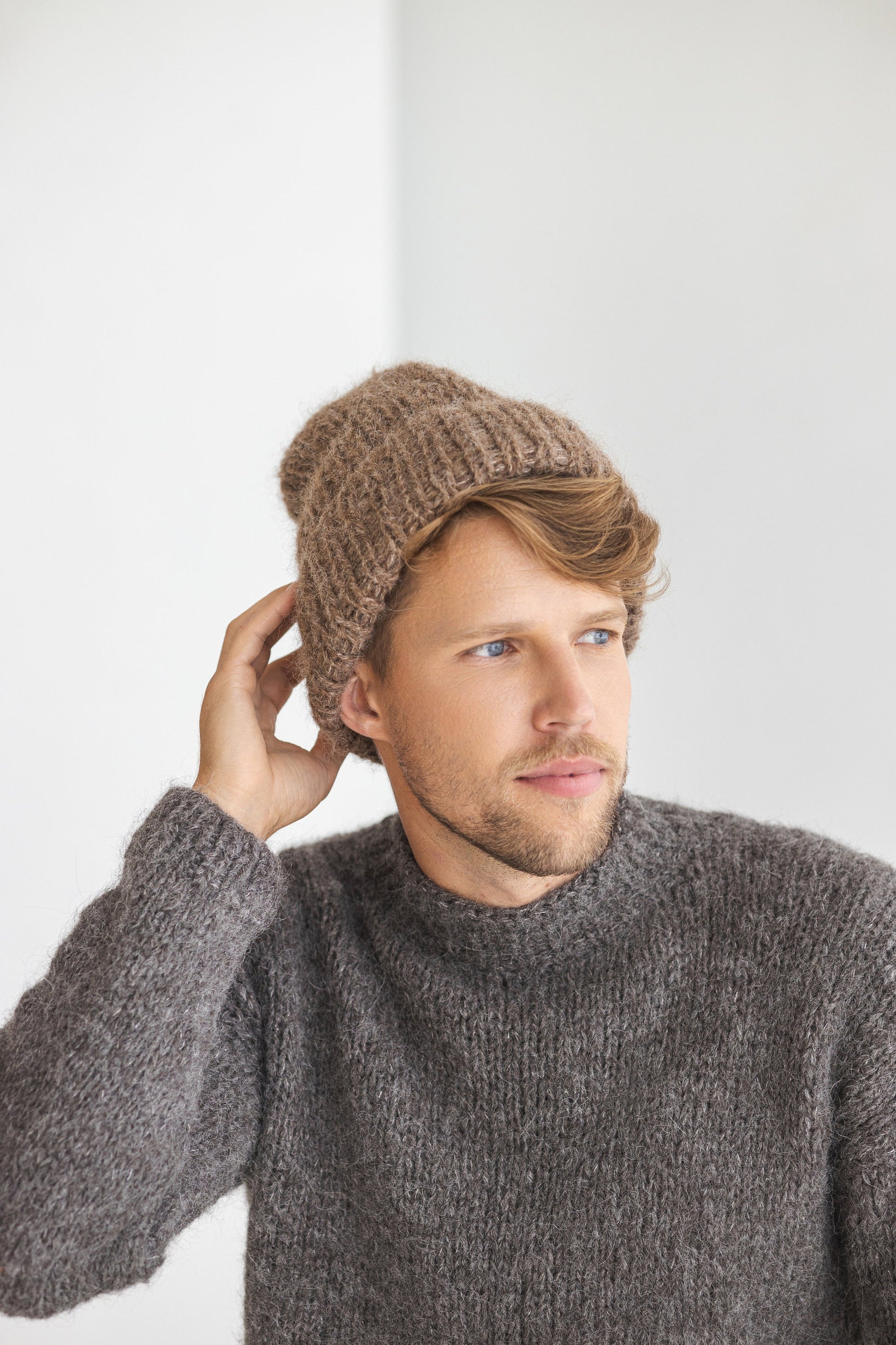 Brown ribbed handmade alpaca beanie, beige men&#39;s knitted hat, camel winter cable knit beanie, fisherman wool cap, gift for men, unisex skull