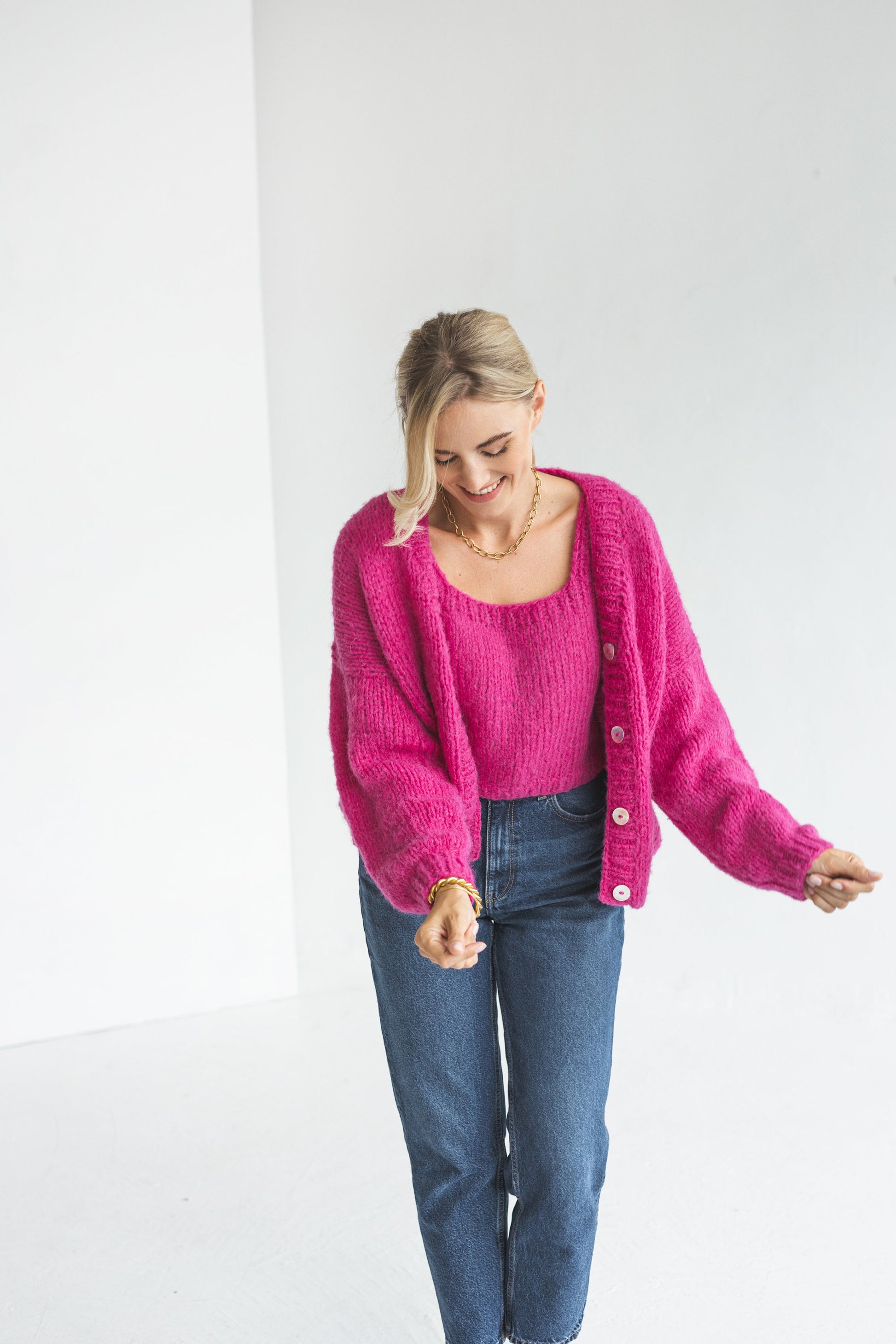 Matching cerise pink cable knit cropped tank top and cardigan set, magenta sleeveless chunky knitted summer blouse and sweater set for women