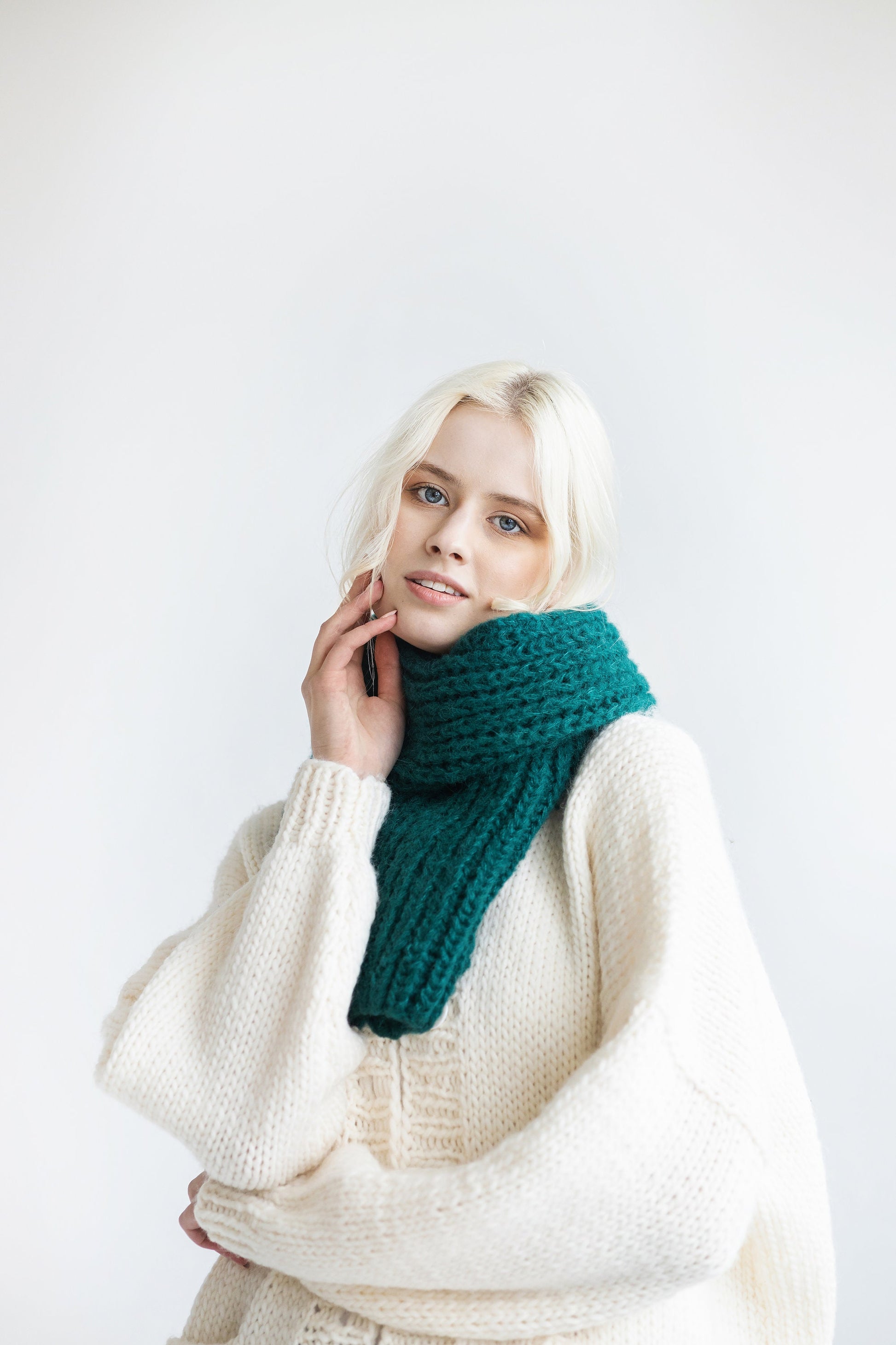 Green cable knit alpaca scarf, long oversized alpaca scarf, ribbed knit winter scarves, grey cowl scarf, man, woman, unisex, knitted shawl