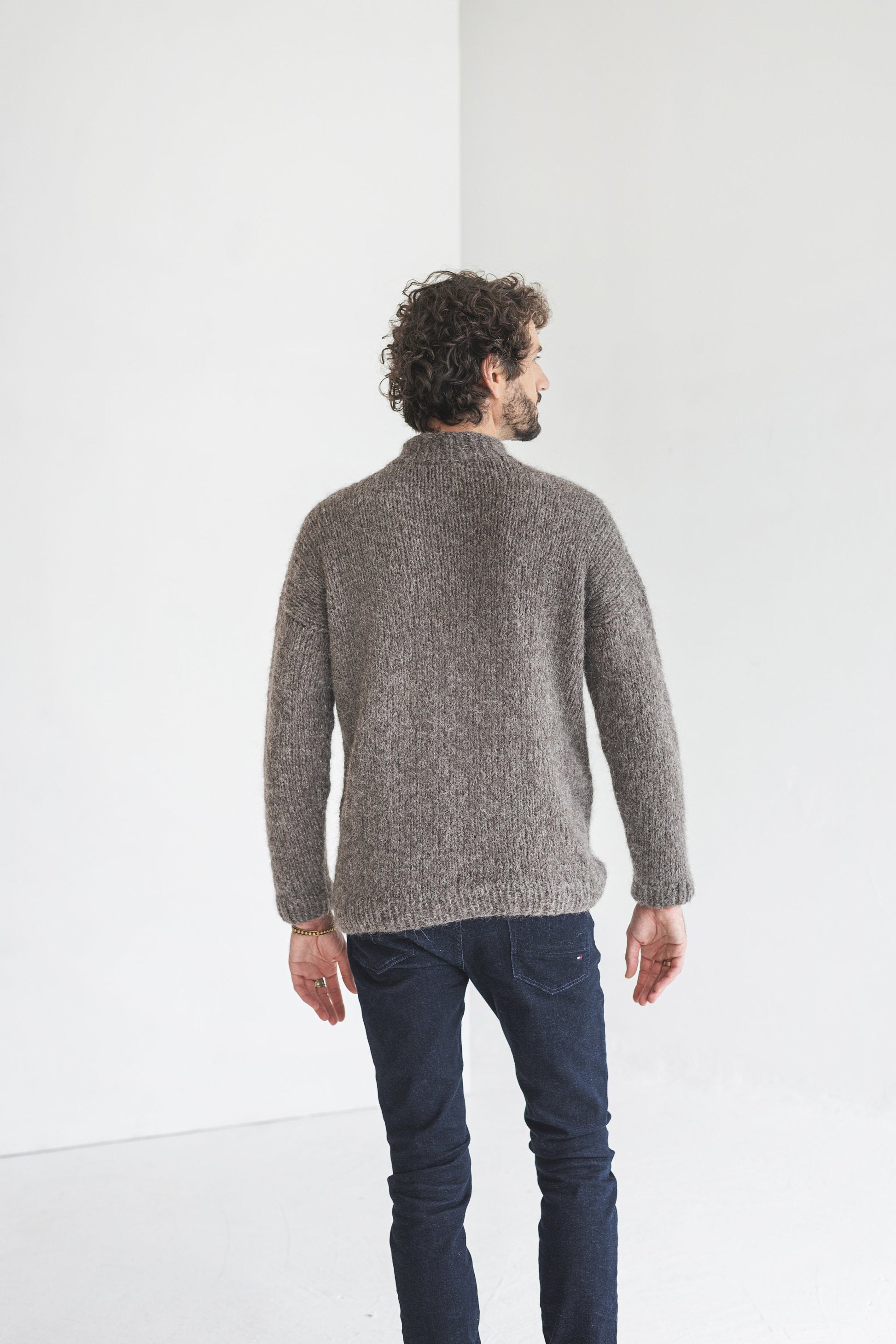 Men&#39;s knitted gray alpaca wool sweater, grey cable knit jumper for man, minimalist men pullover, gift for him, hand made thick winter pull