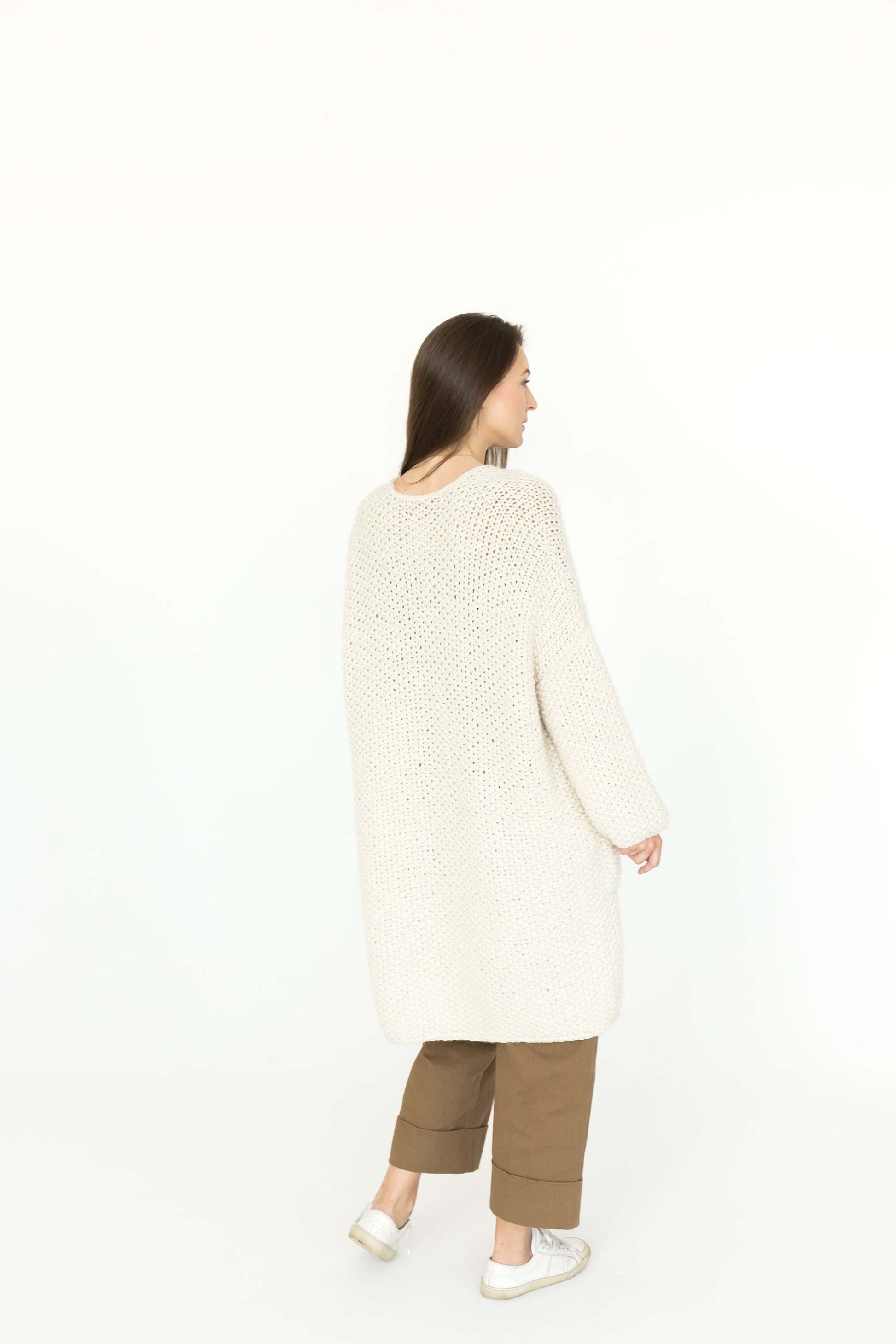 White Chunky Knit Long Cardigan With Deep Pockets, Oversized Ivory Alpaca Wool Sweater Coat, Cable Knitted Boho Cardigan With Wide Sleeves